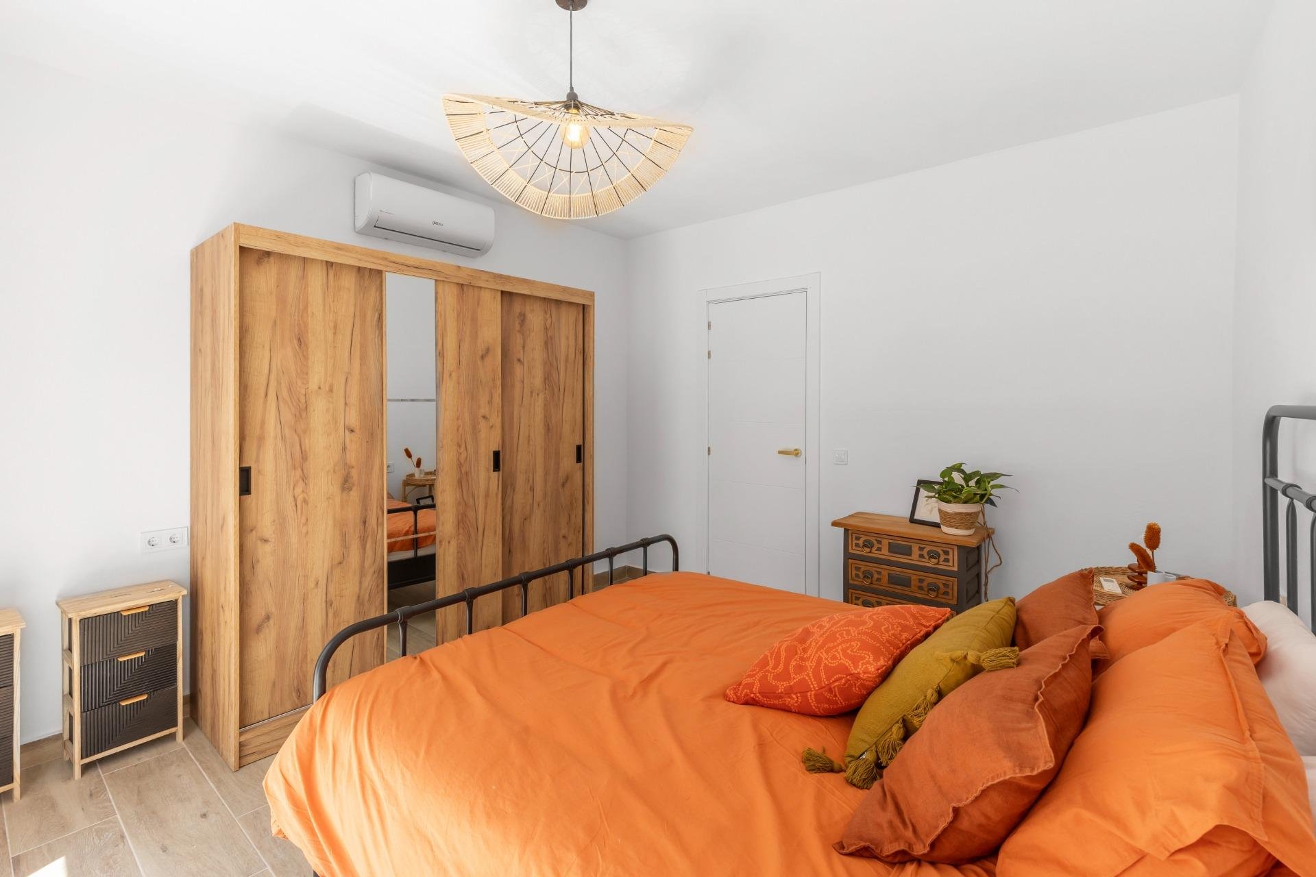 Resale - Townhouse - Torrevieja - Centro - Muelle Pesquero