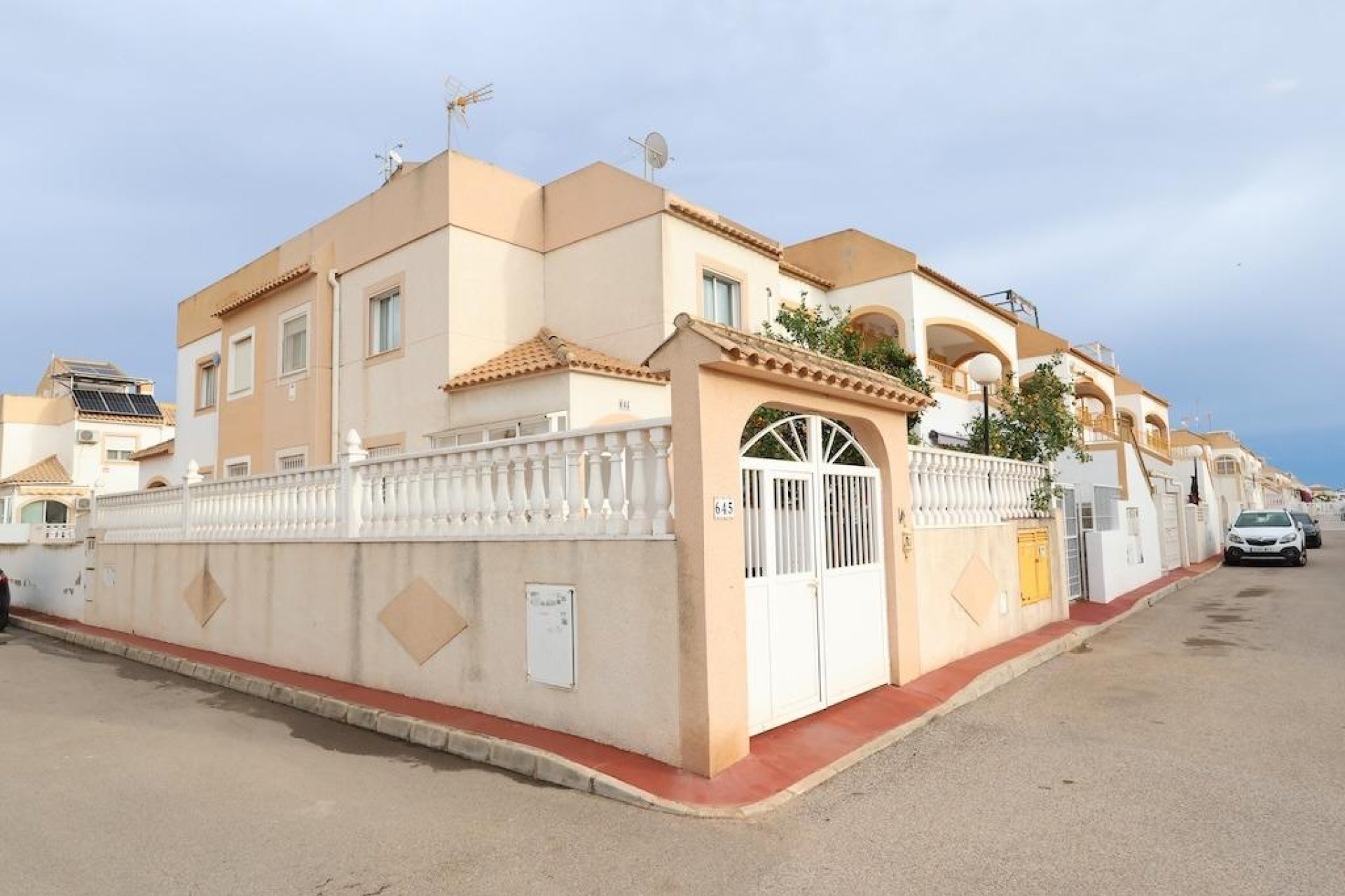 Resale - Townhouse - Torrevieja - El limonar