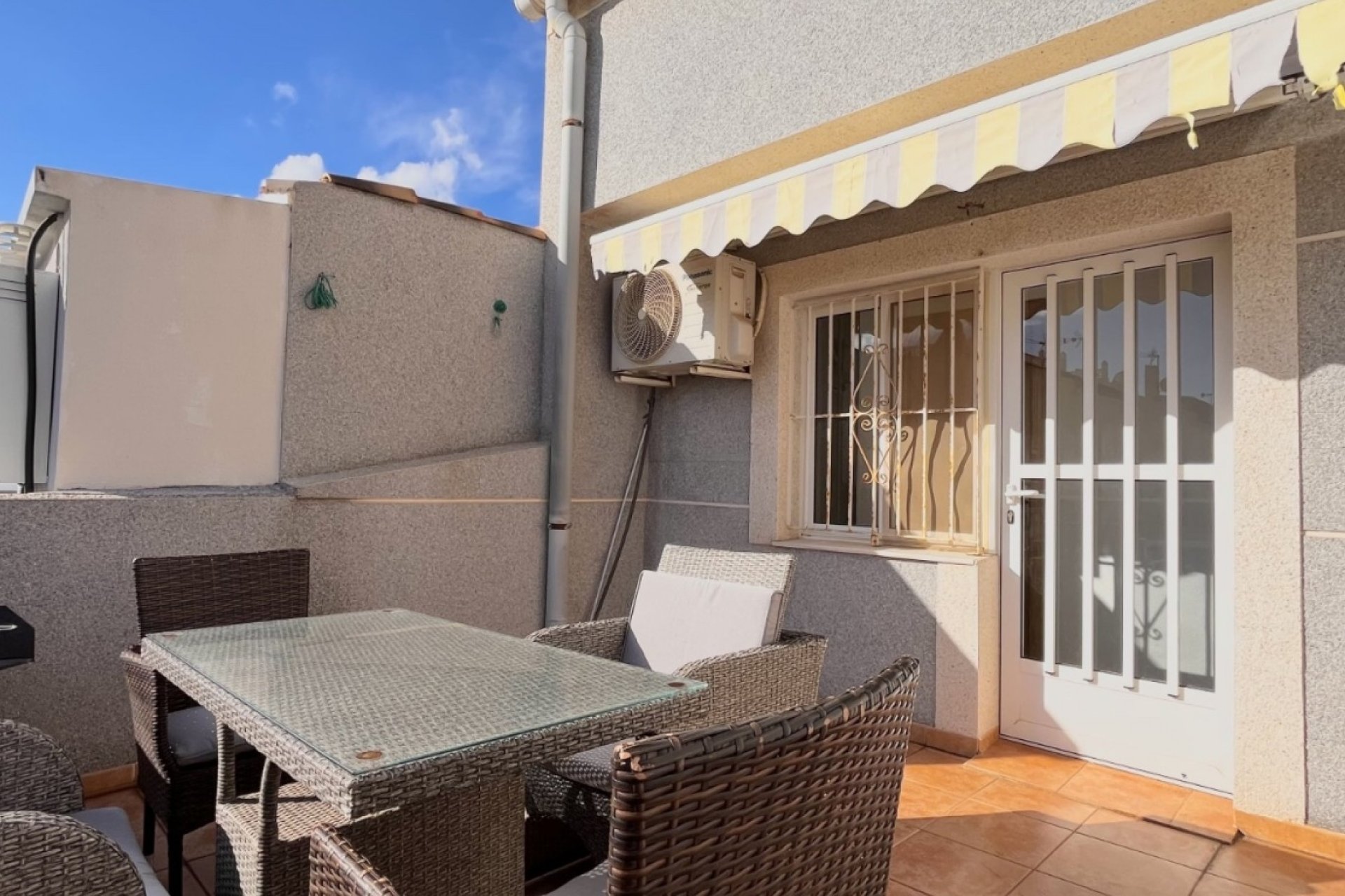 Resale - Townhouse - Torrevieja - La Siesta - El Salado -  Torreta