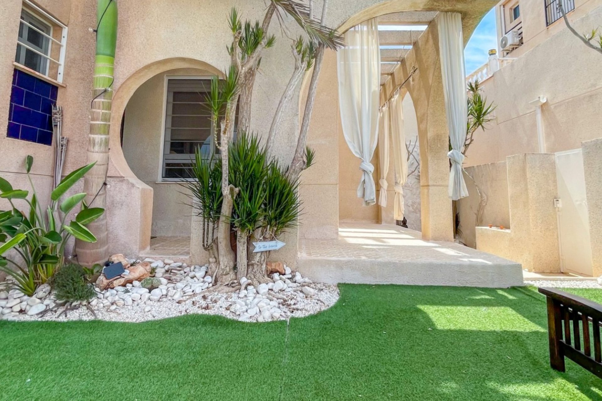 Resale - Townhouse - Torrevieja - La Siesta - El Salado -  Torreta