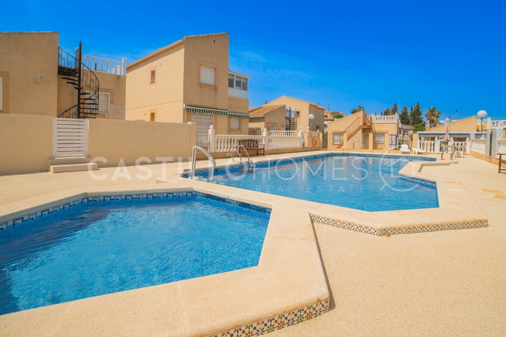 Resale - Townhouse - Torrevieja - Los Balcones