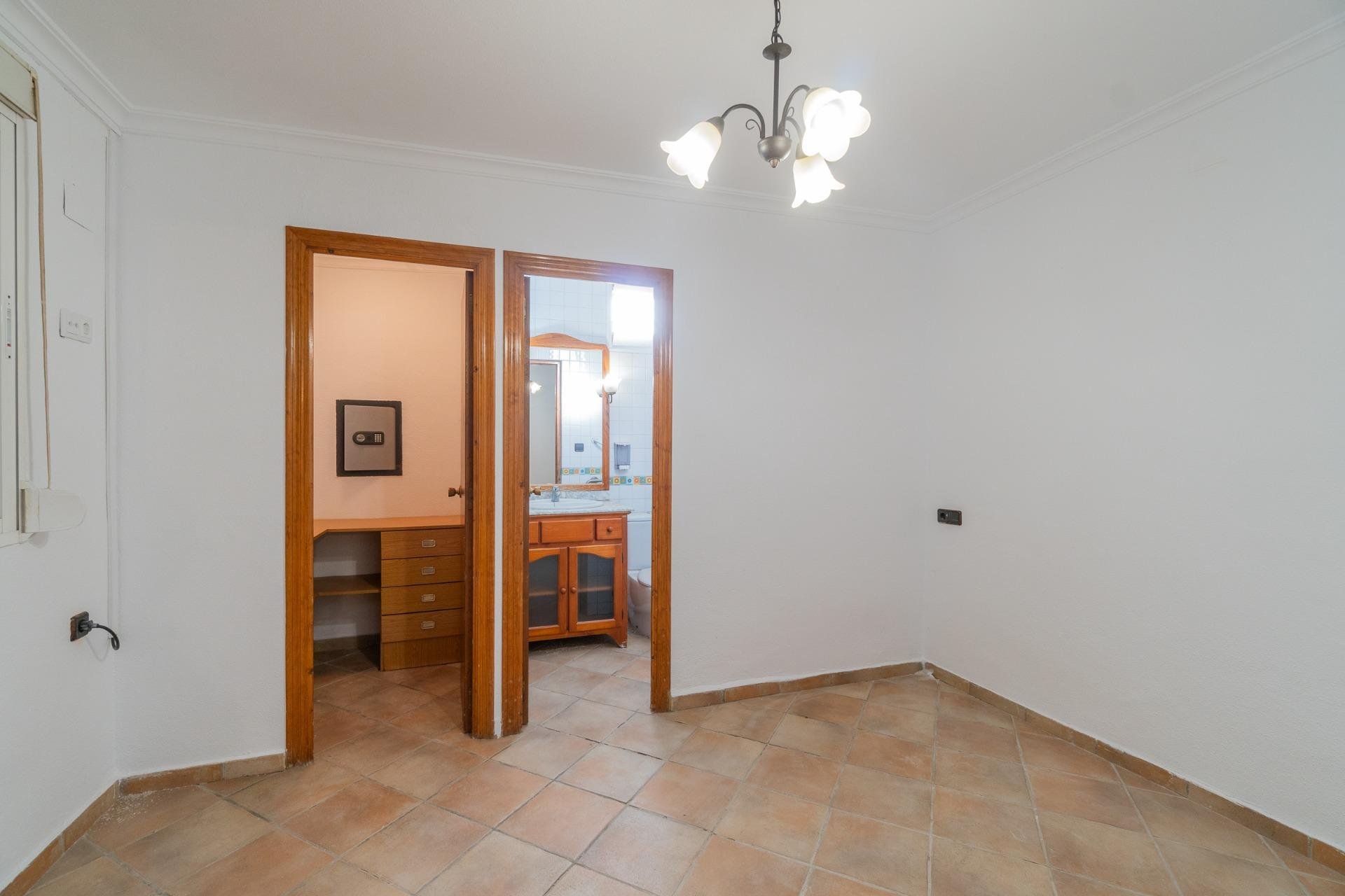 Resale - Townhouse - Torrevieja - Orihuela costa
