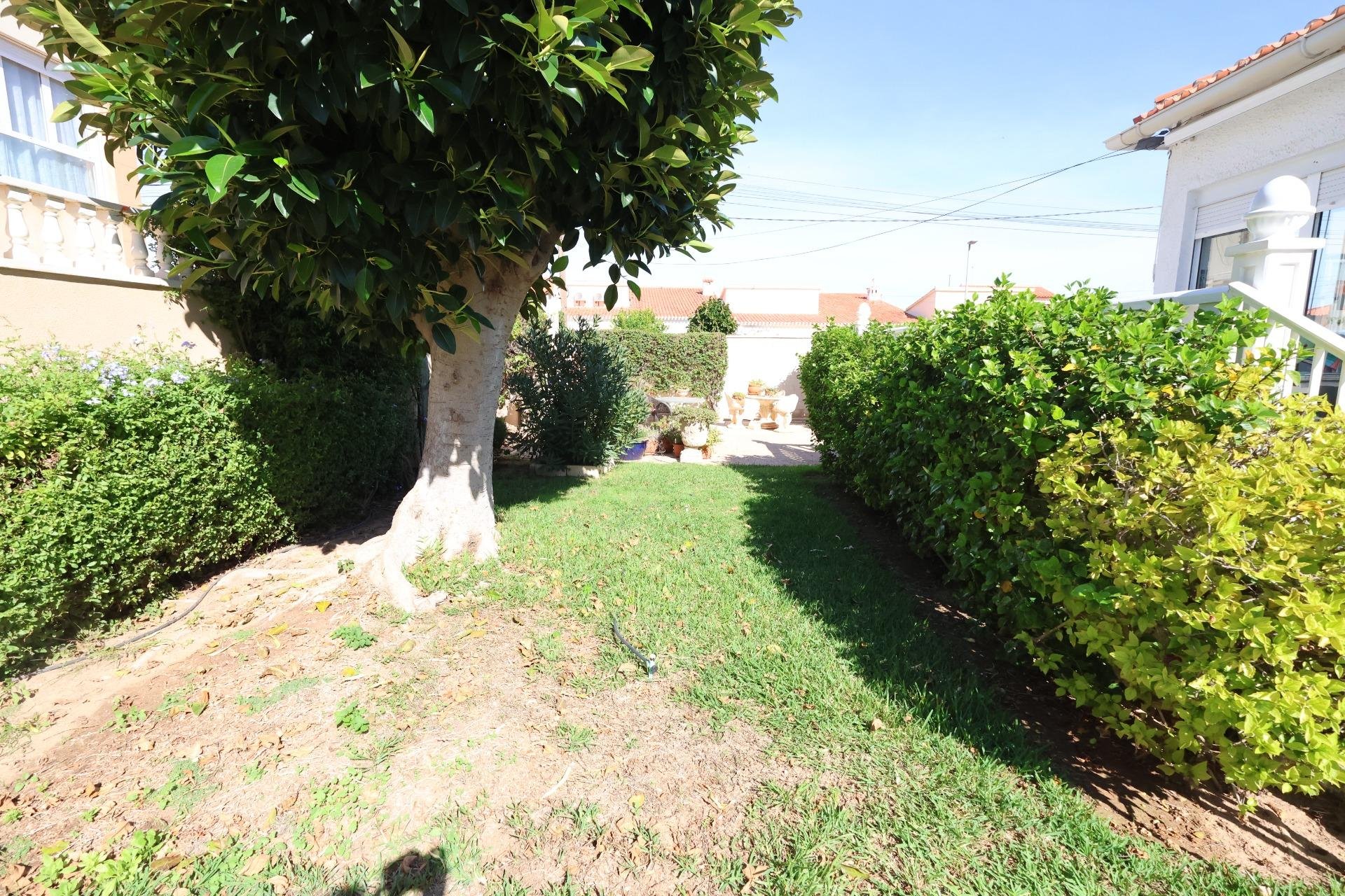 Resale - Townhouse - Torrevieja - Punta prima