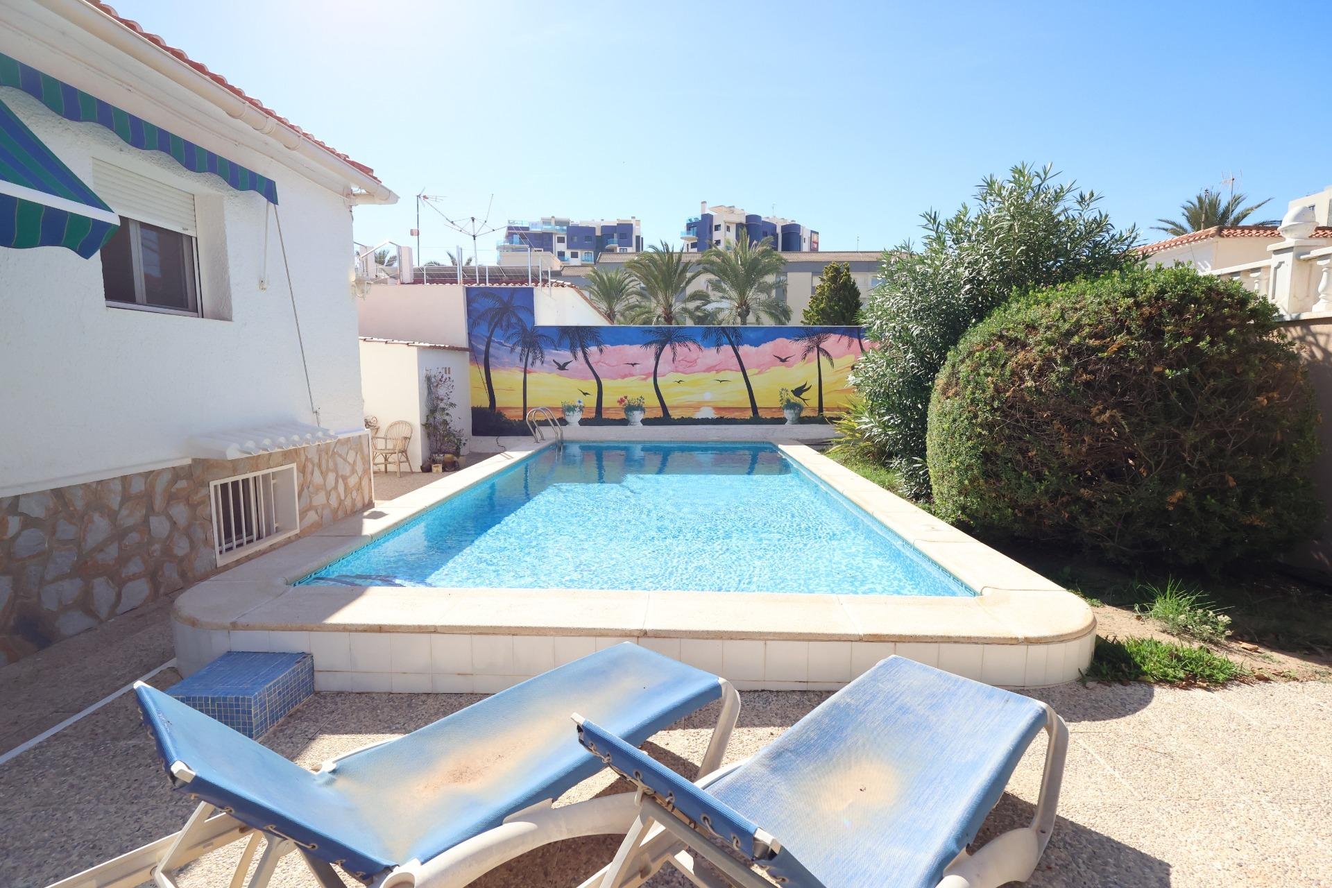 Resale - Townhouse - Torrevieja - Punta prima