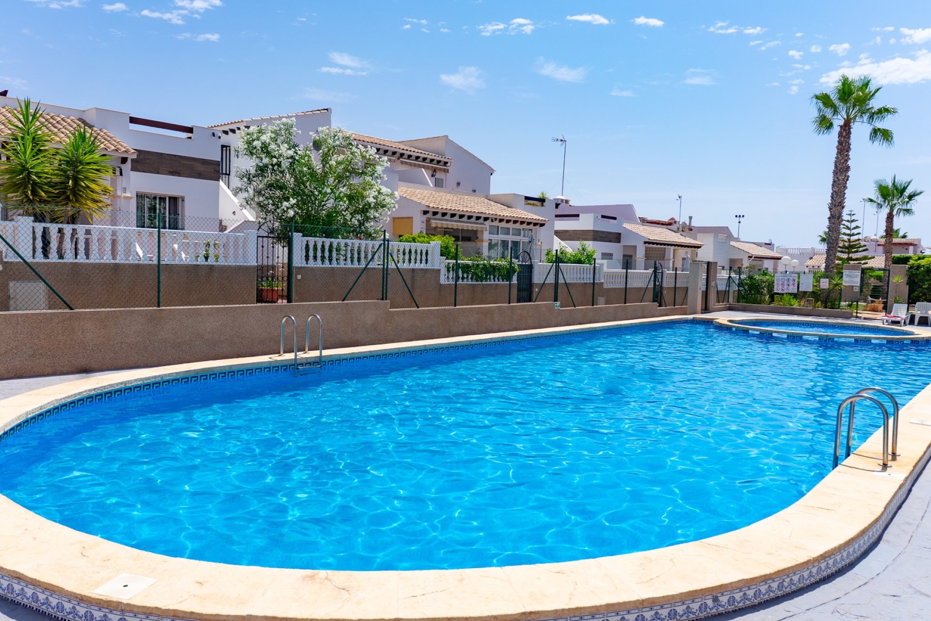 Resale - Townhouse - Torrevieja - Punta Prima