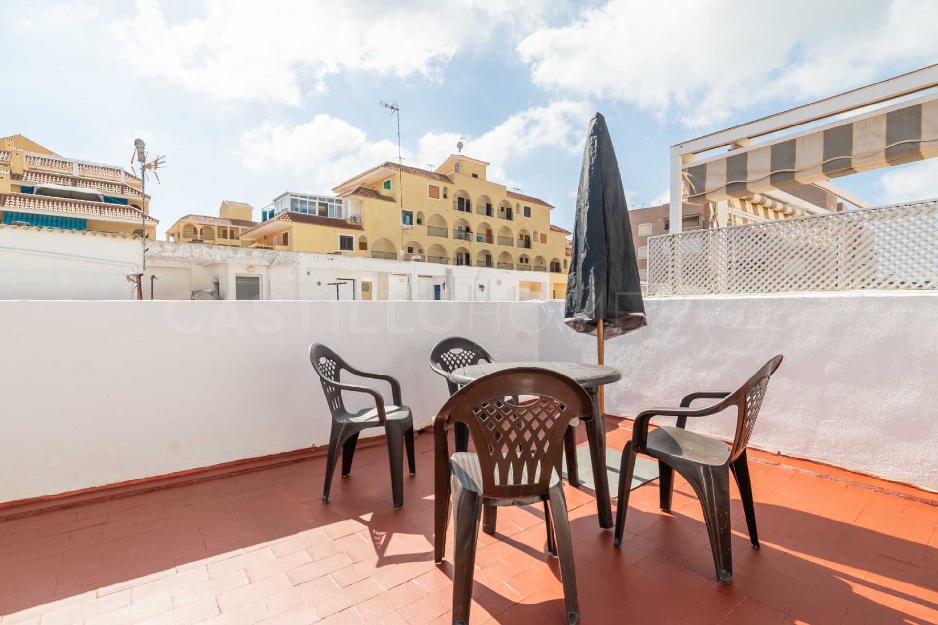 Resale - Townhouse - Torrevieja - Torrelamata - La Mata
