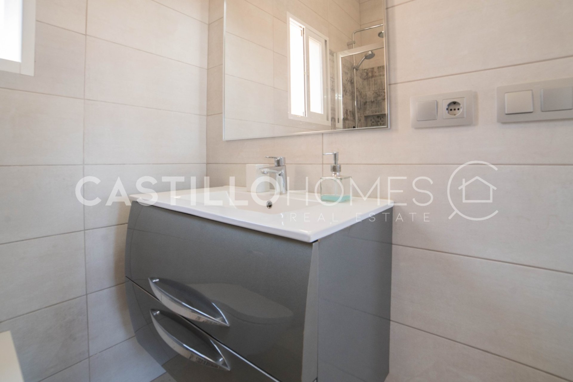 Resale - Townhouse - Torrevieja - Urb. Rosaleda