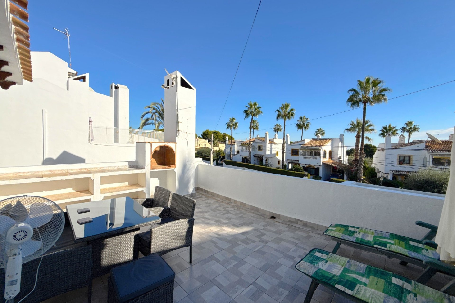 Resale - Townhouse - Villamartin