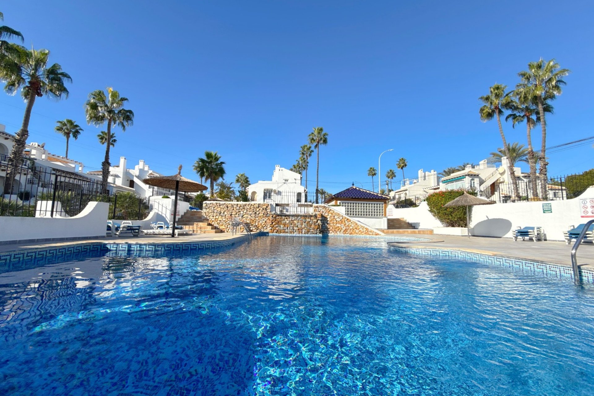 Resale - Townhouse - Villamartin