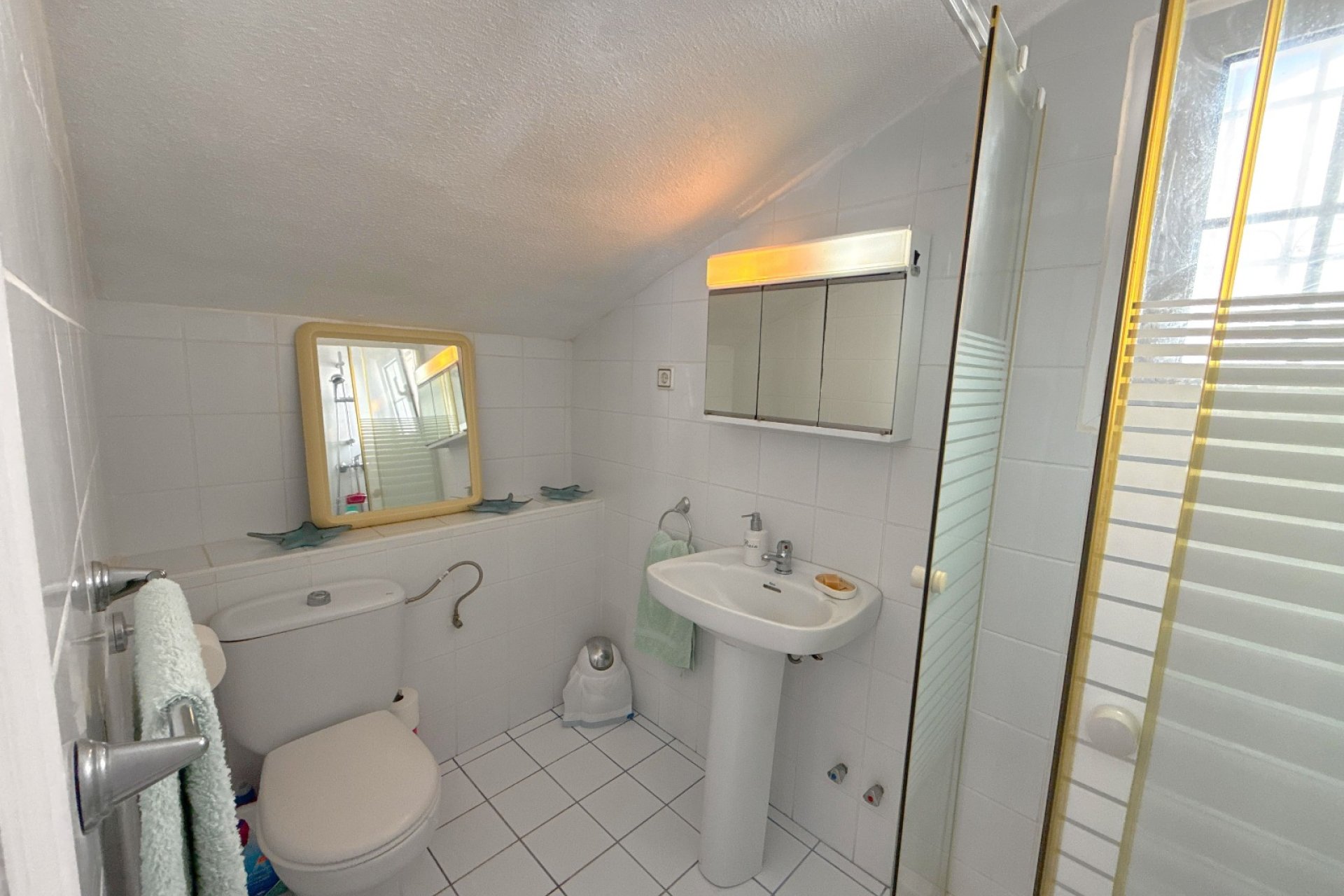 Resale - Townhouse - Villamartin