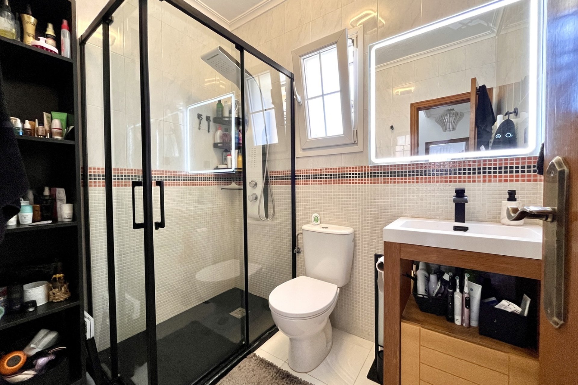 Resale - Townhouse - Villamartin
