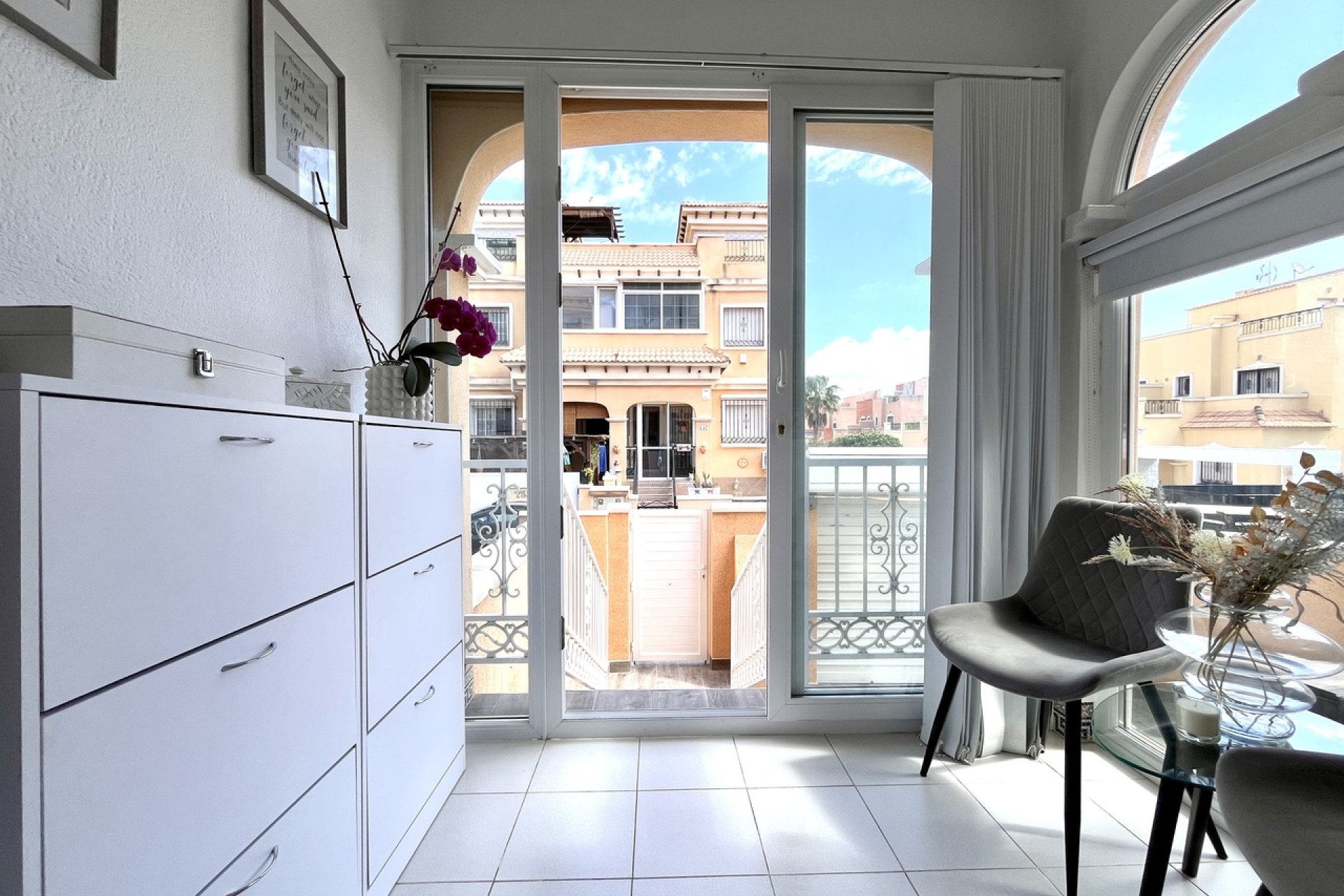 Resale - Townhouse - Villamartin