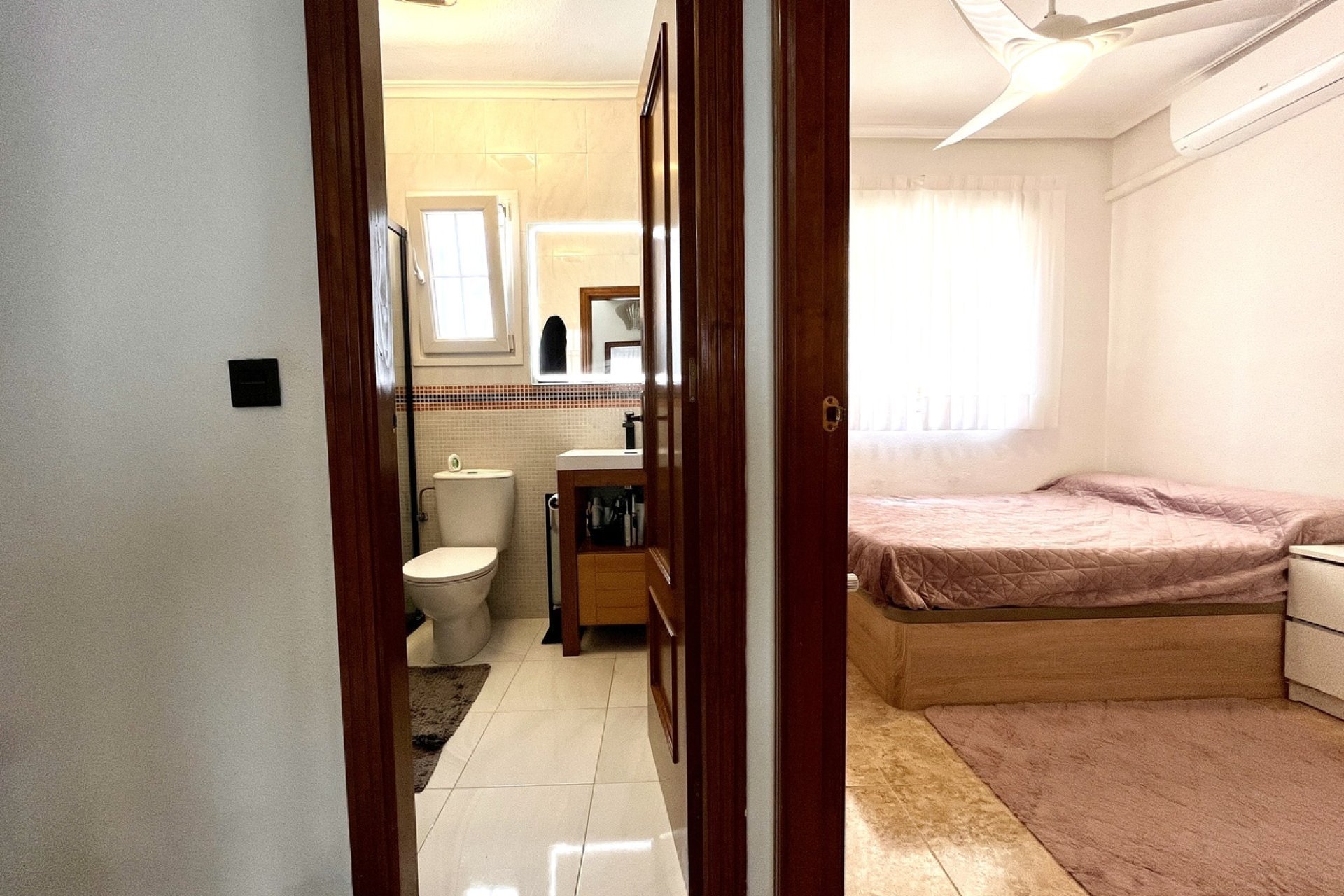 Resale - Townhouse - Villamartin