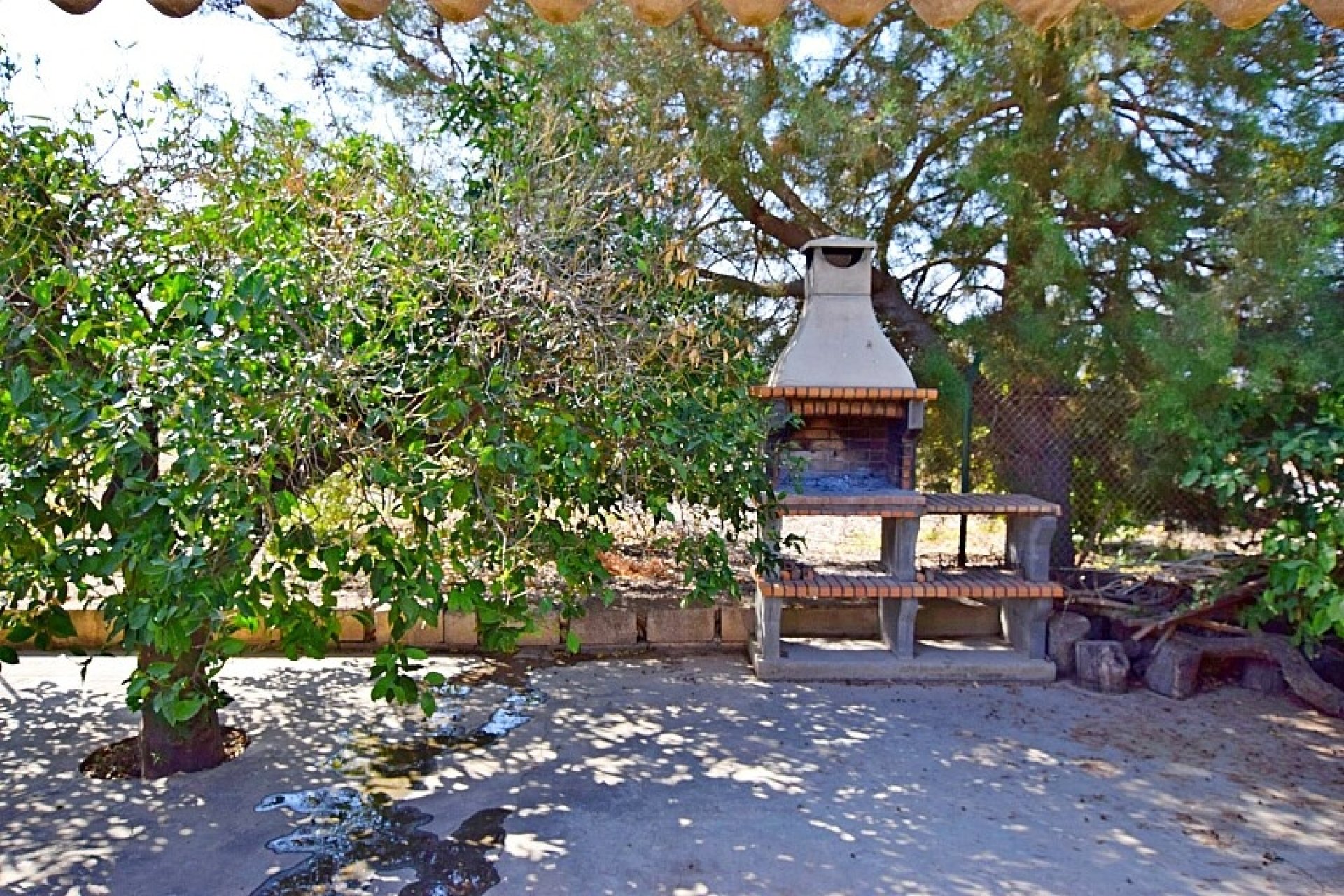 Resale - Villa - Albatera