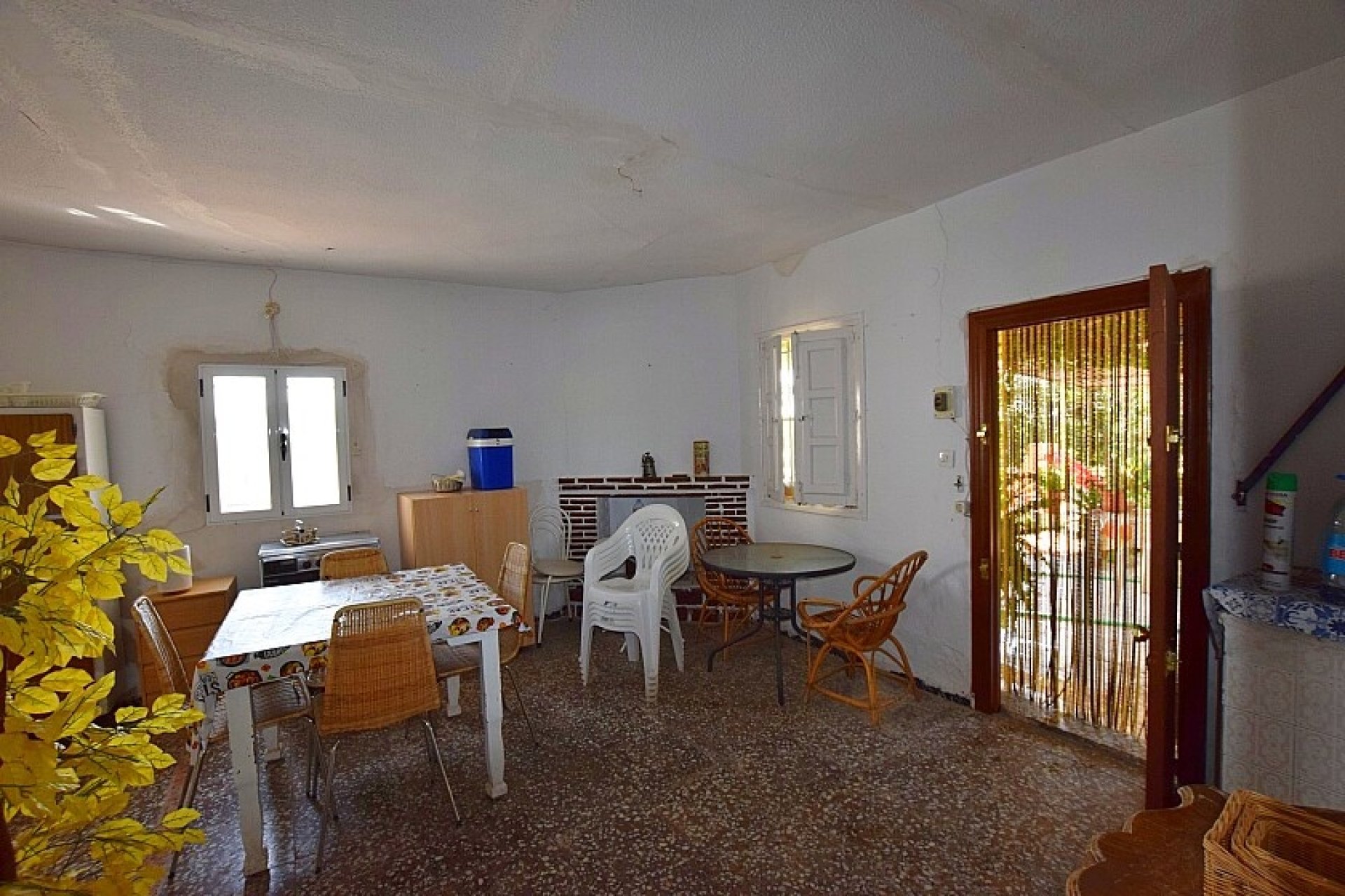 Resale - Villa - Albatera