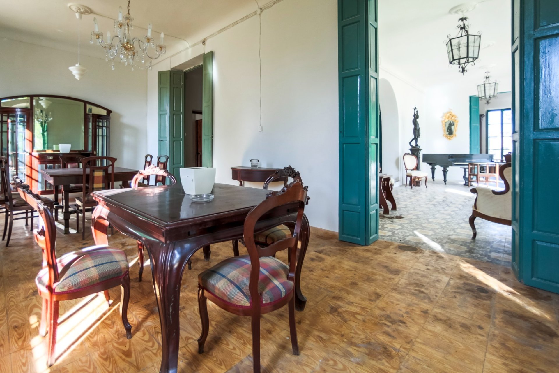 Resale - Villa - Alicante - Center