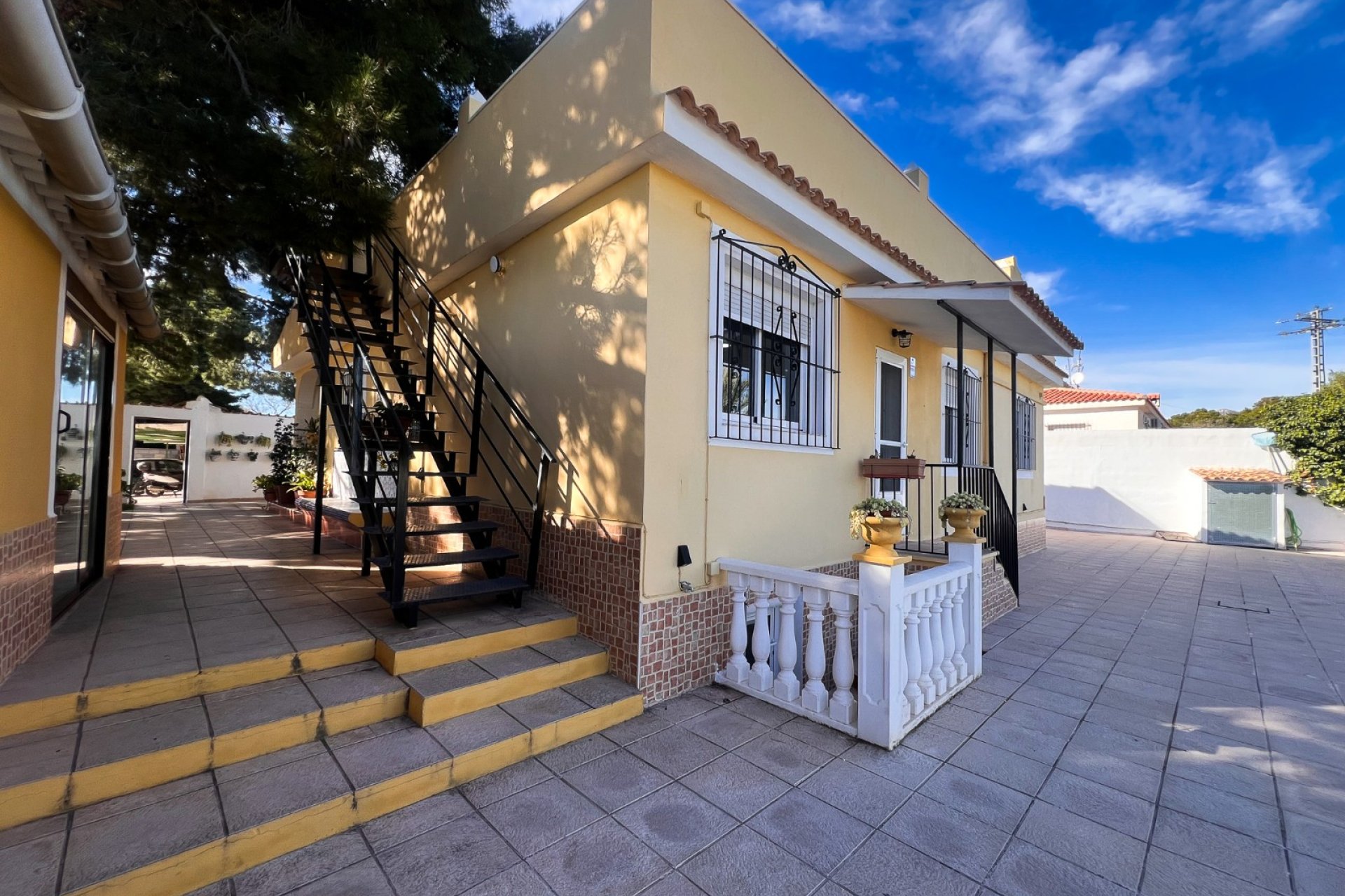 Resale - Villa - Alicante - Moralet - Cañada del Fenollar