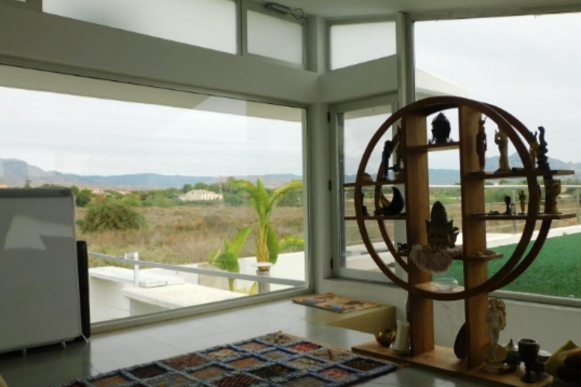 Resale - Villa - Alicante