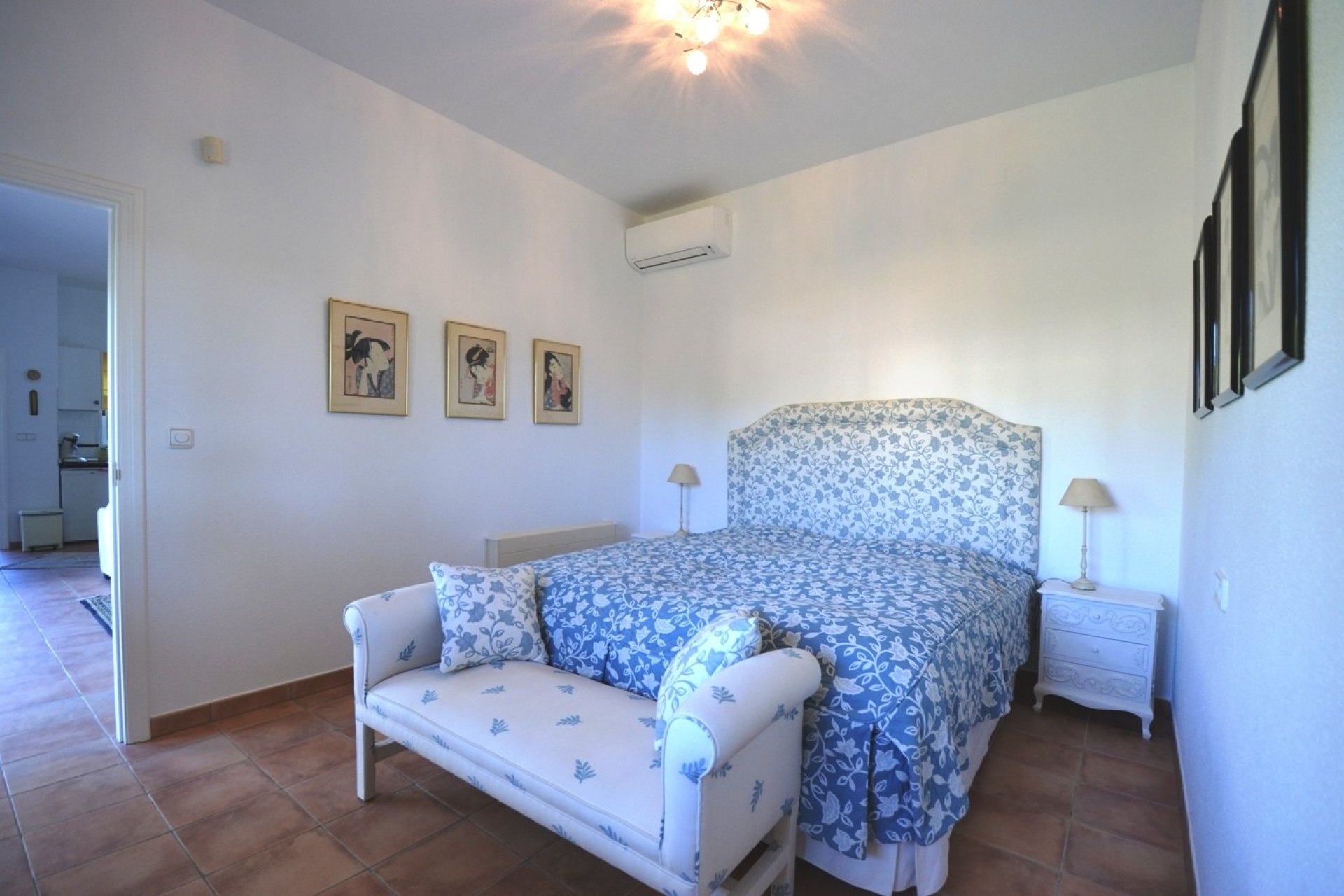 Resale - Villa - Altea