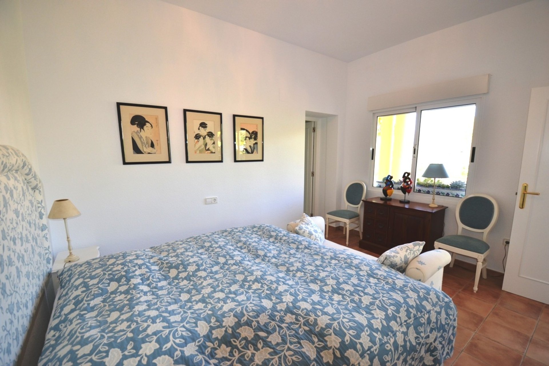 Resale - Villa - Altea