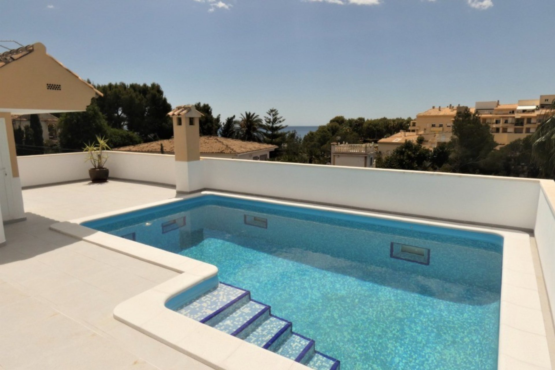 Resale - Villa - Altea