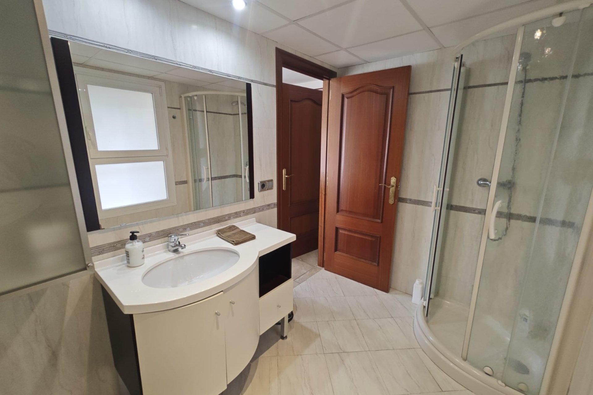 Resale - Villa - Altea