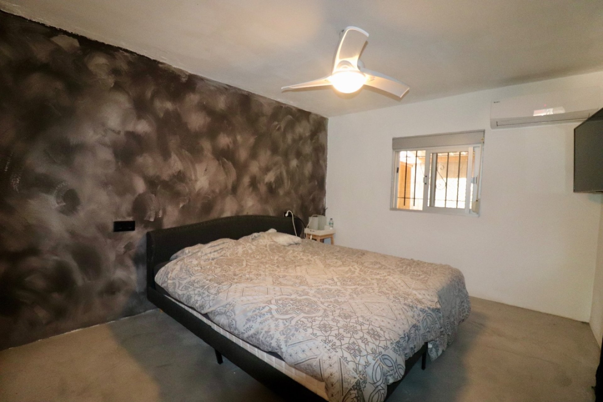 Resale - Villa - Aspe