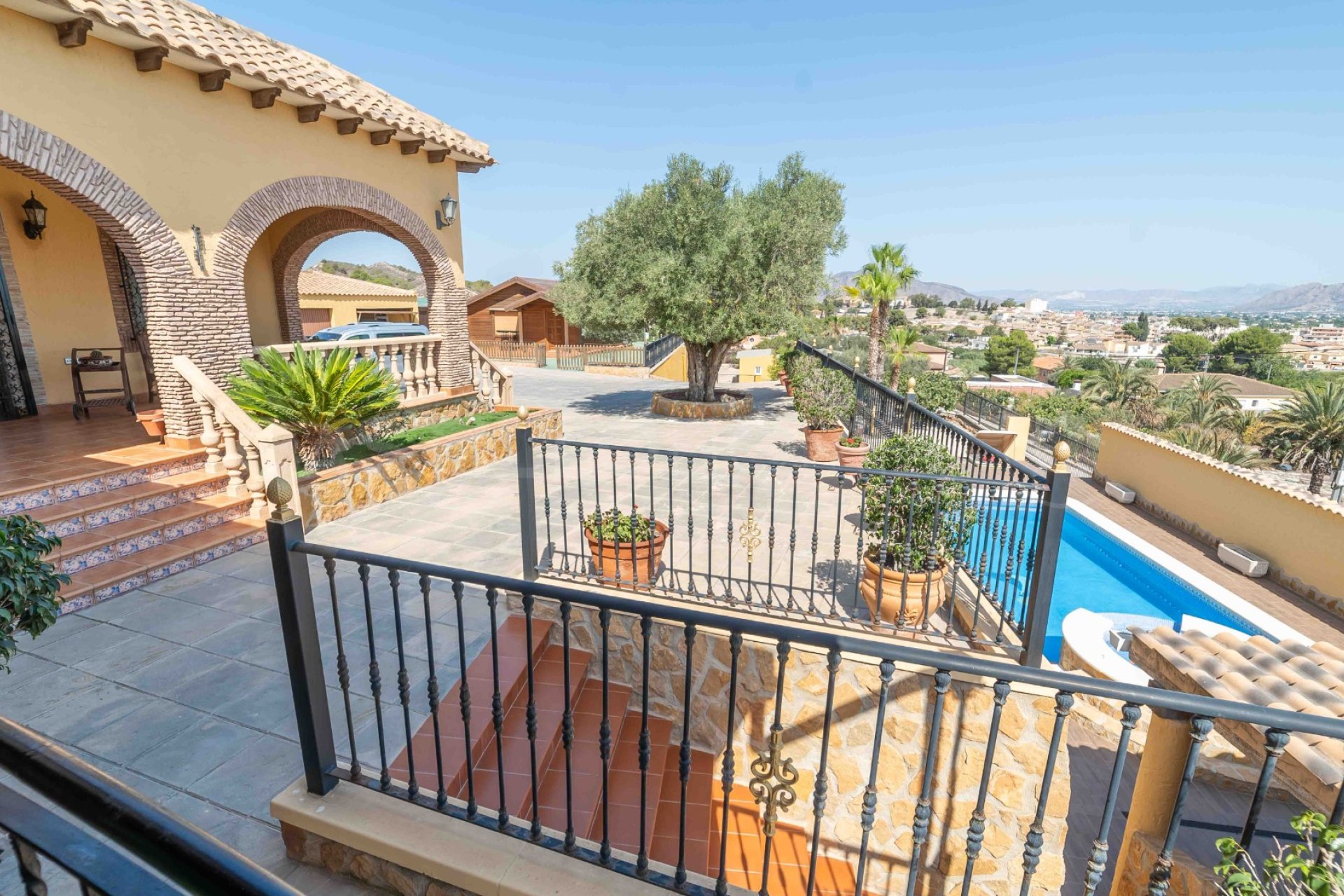 Resale - Villa - Bigastro