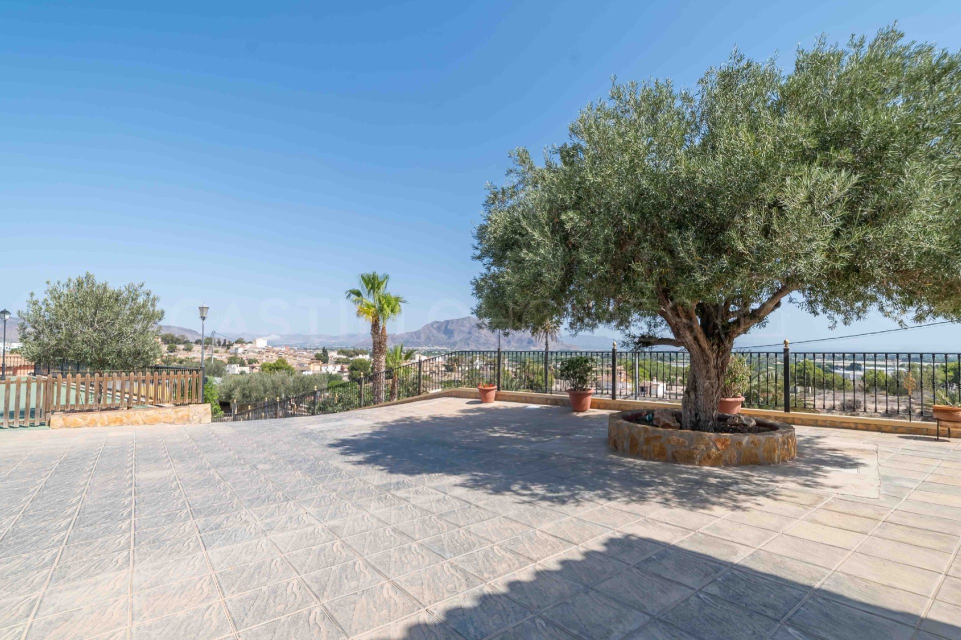 Resale - Villa - Bigastro