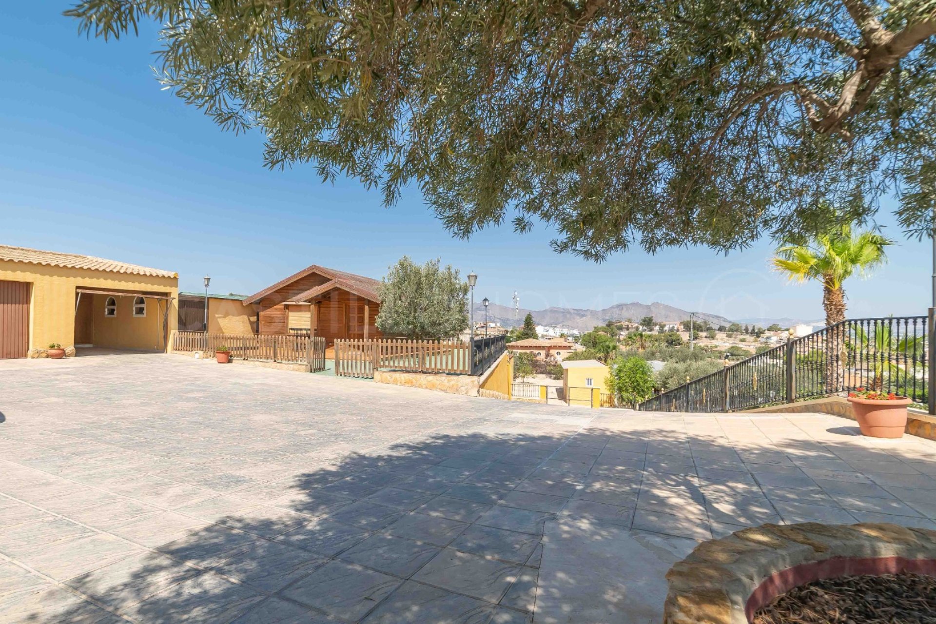 Resale - Villa - Bigastro