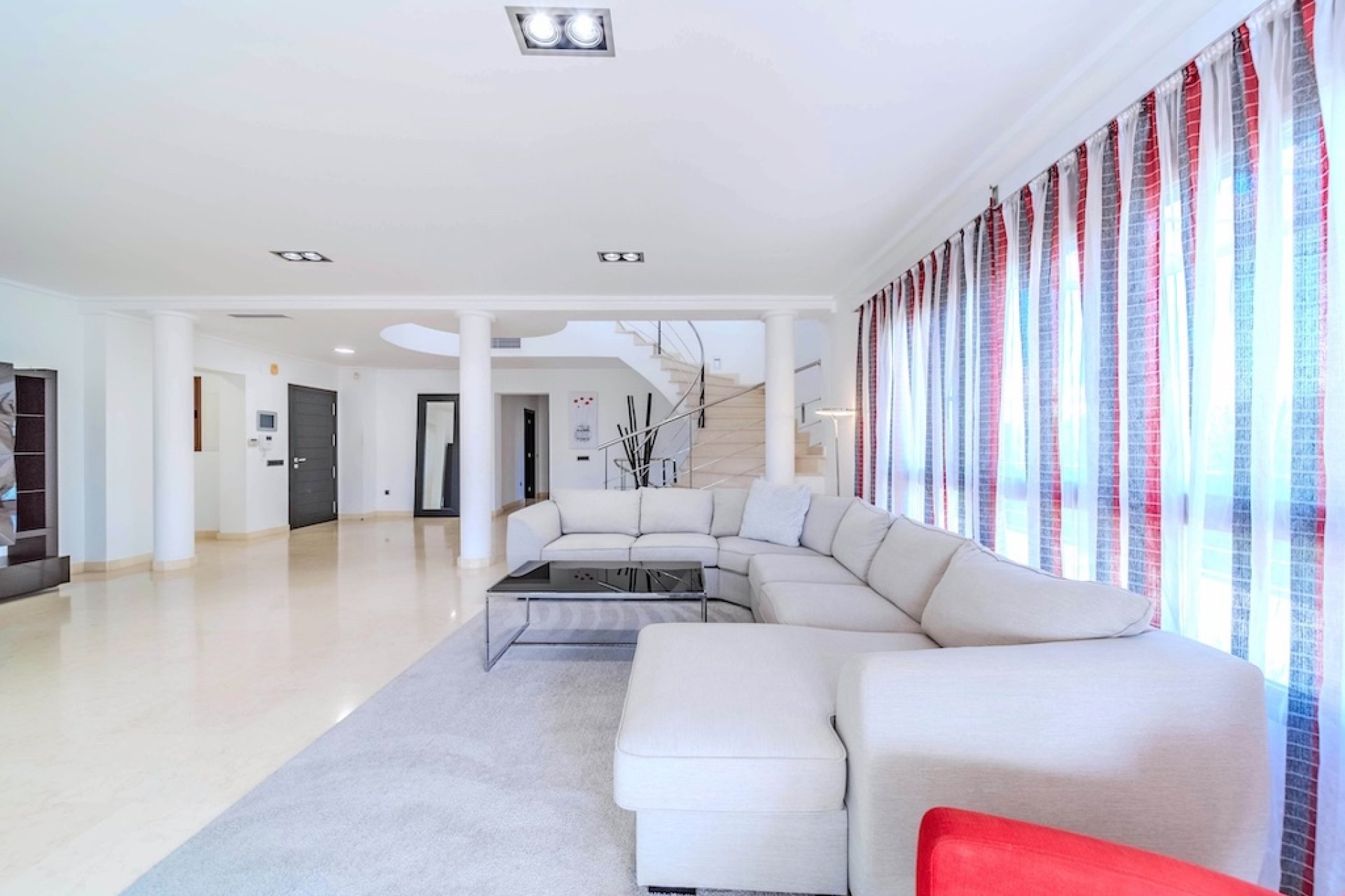 Resale - Villa - Cabo Roig