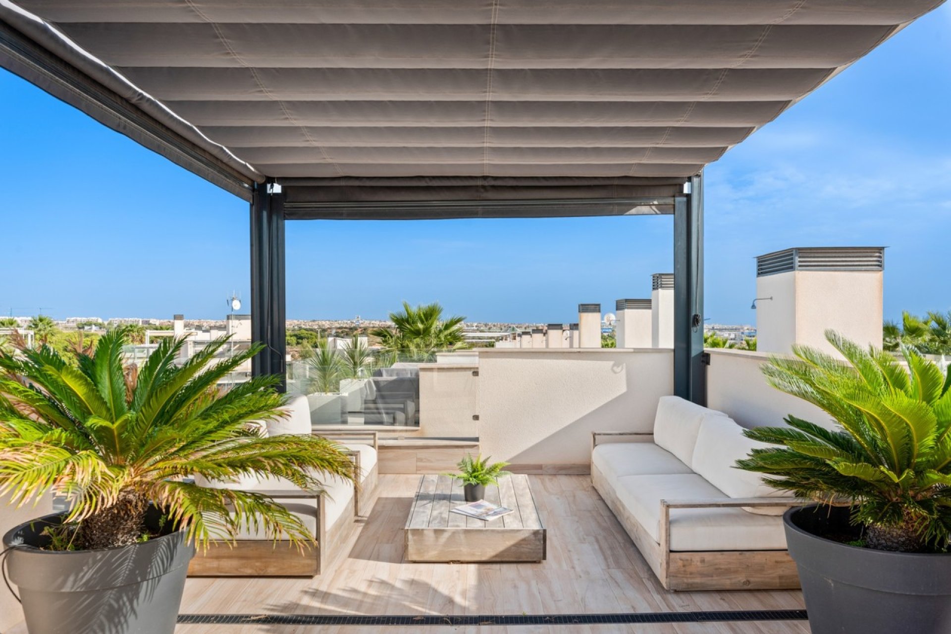 Resale - Villa - Cabo Roig