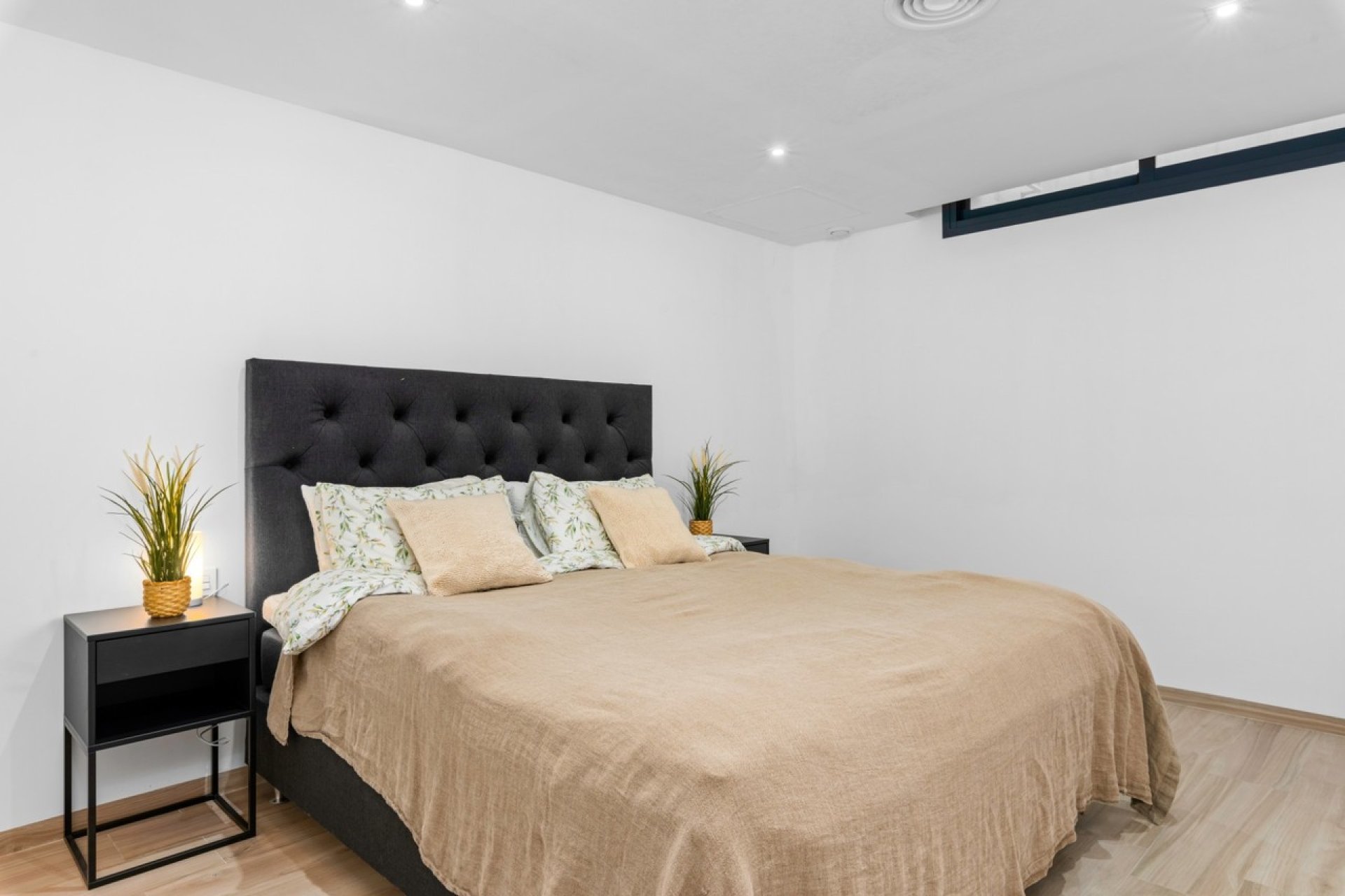 Resale - Villa - Cabo Roig