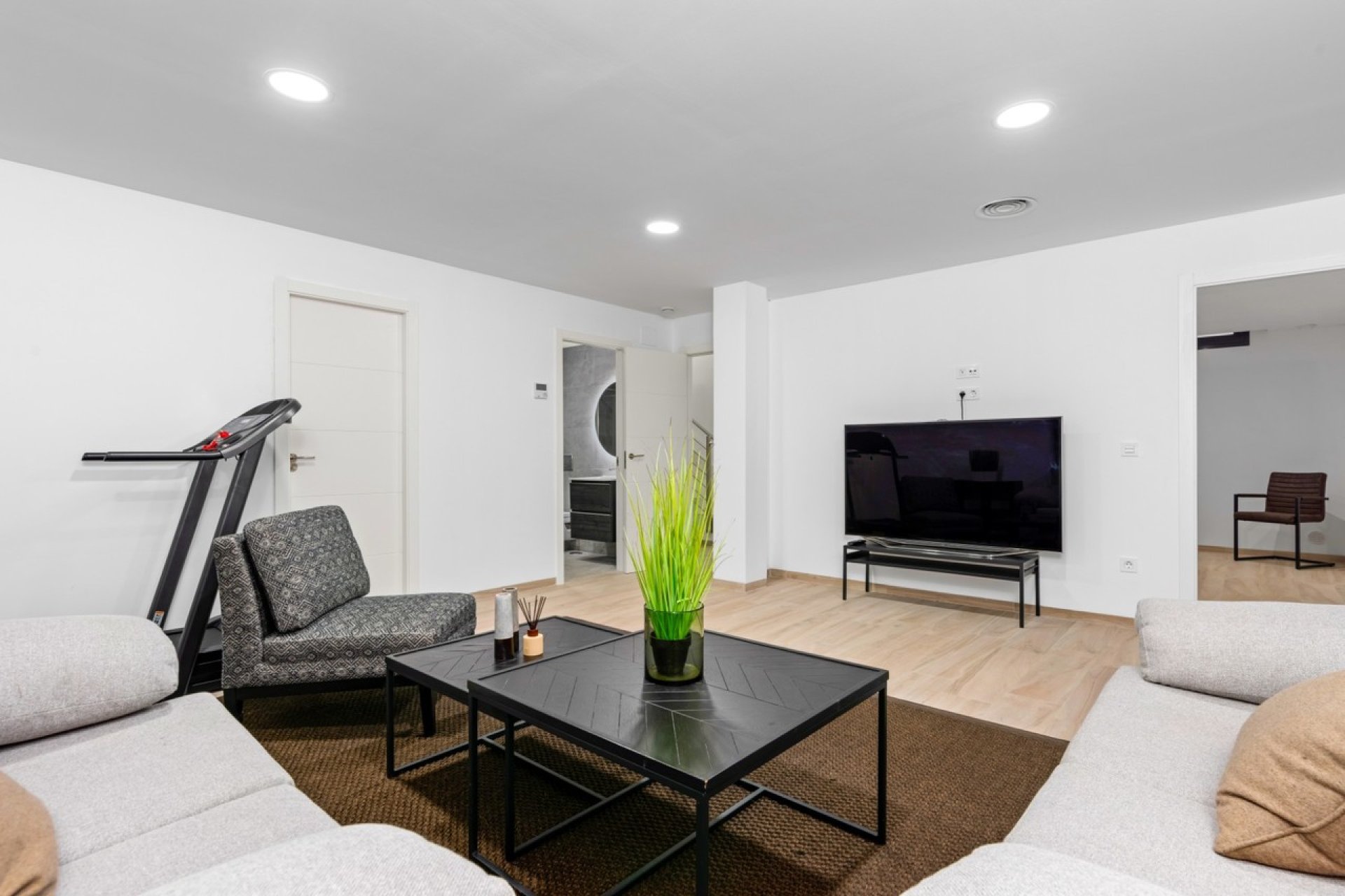 Resale - Villa - Cabo Roig