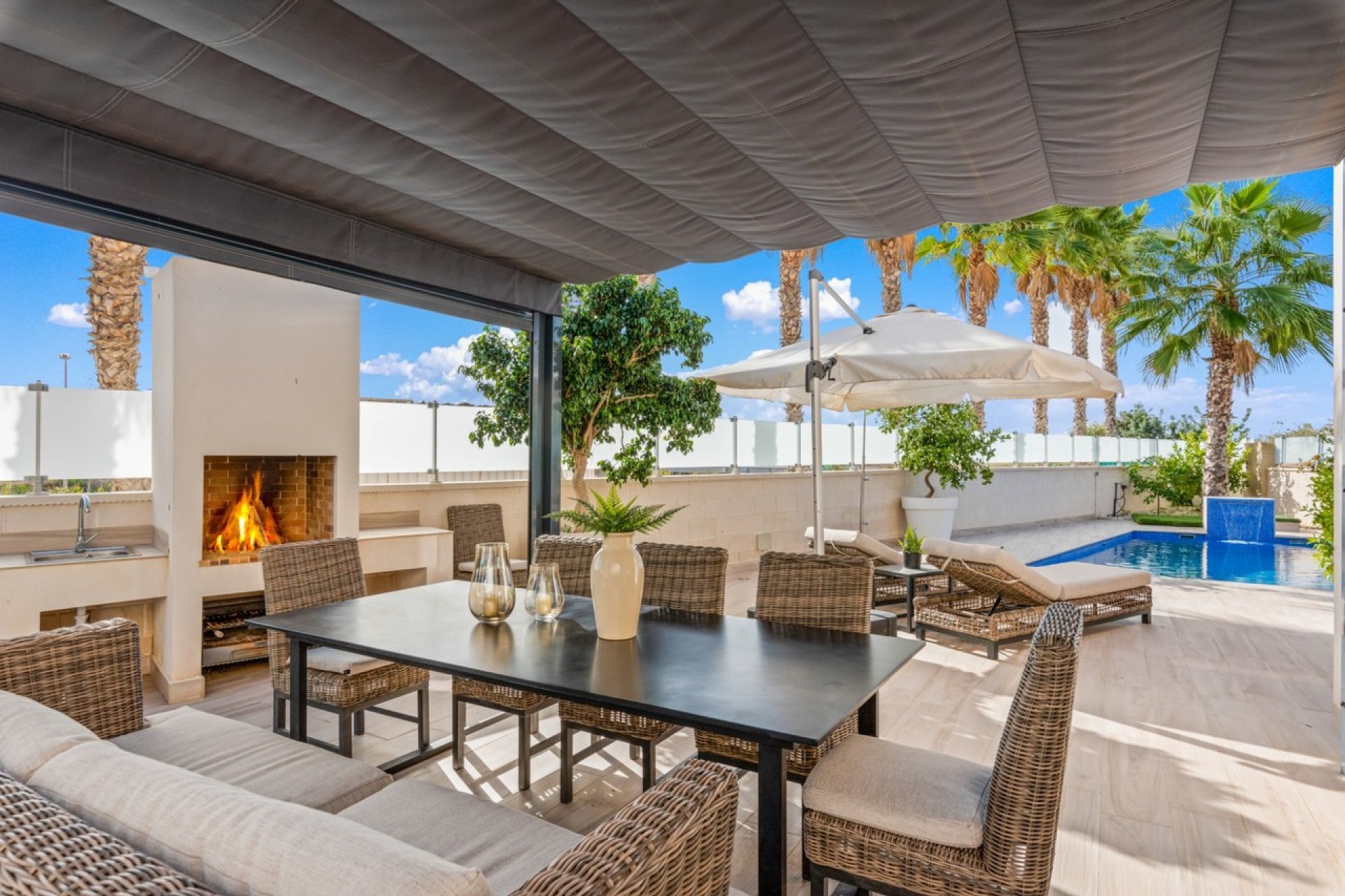 Resale - Villa - Cabo Roig