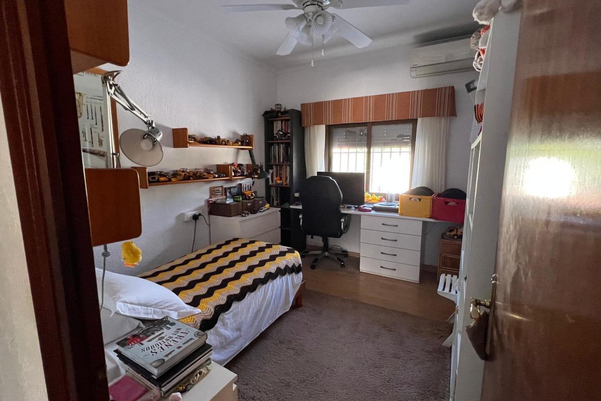 Resale - Villa - Cabo Roig