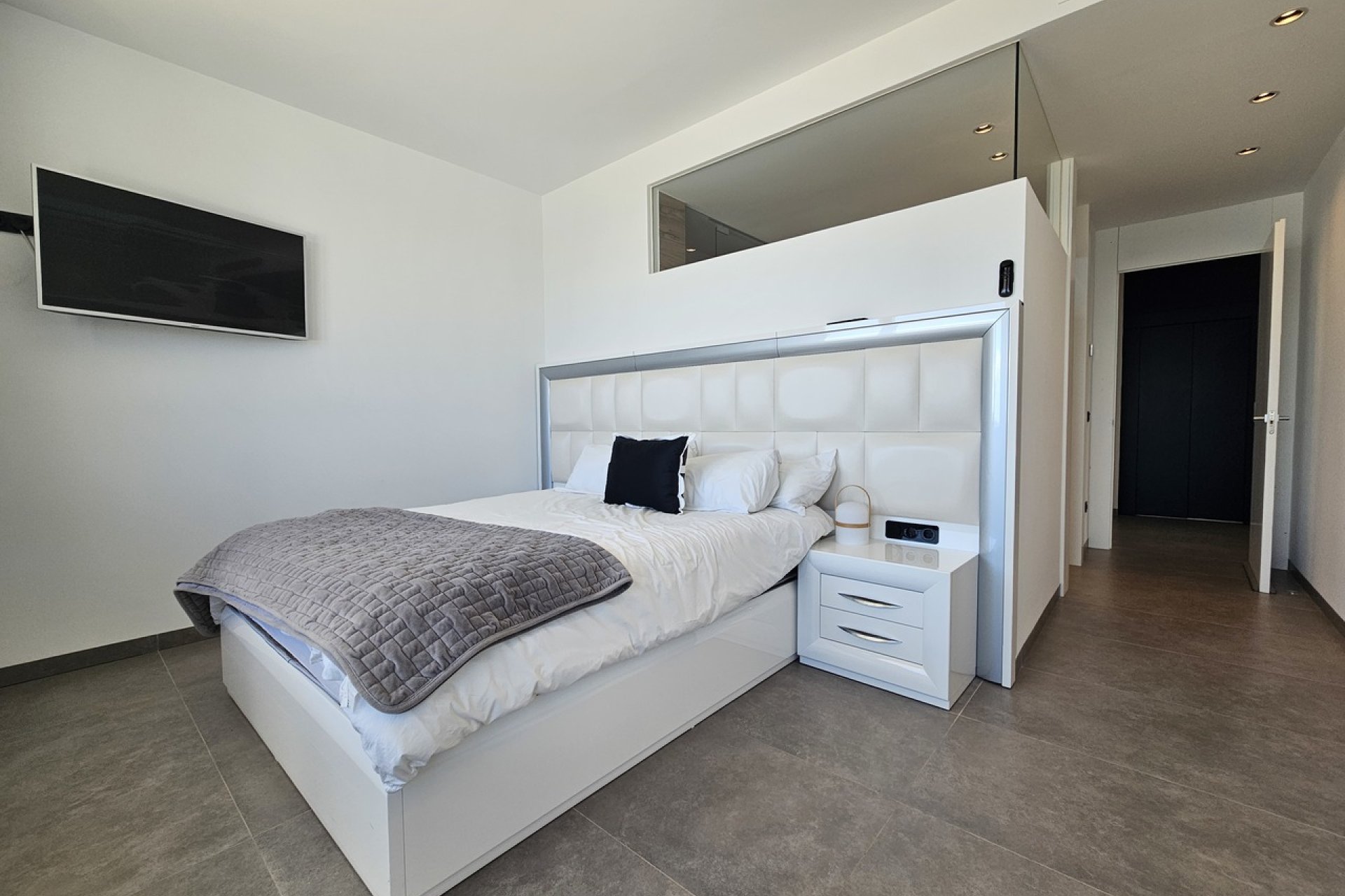 Resale - Villa - Cabo Roig