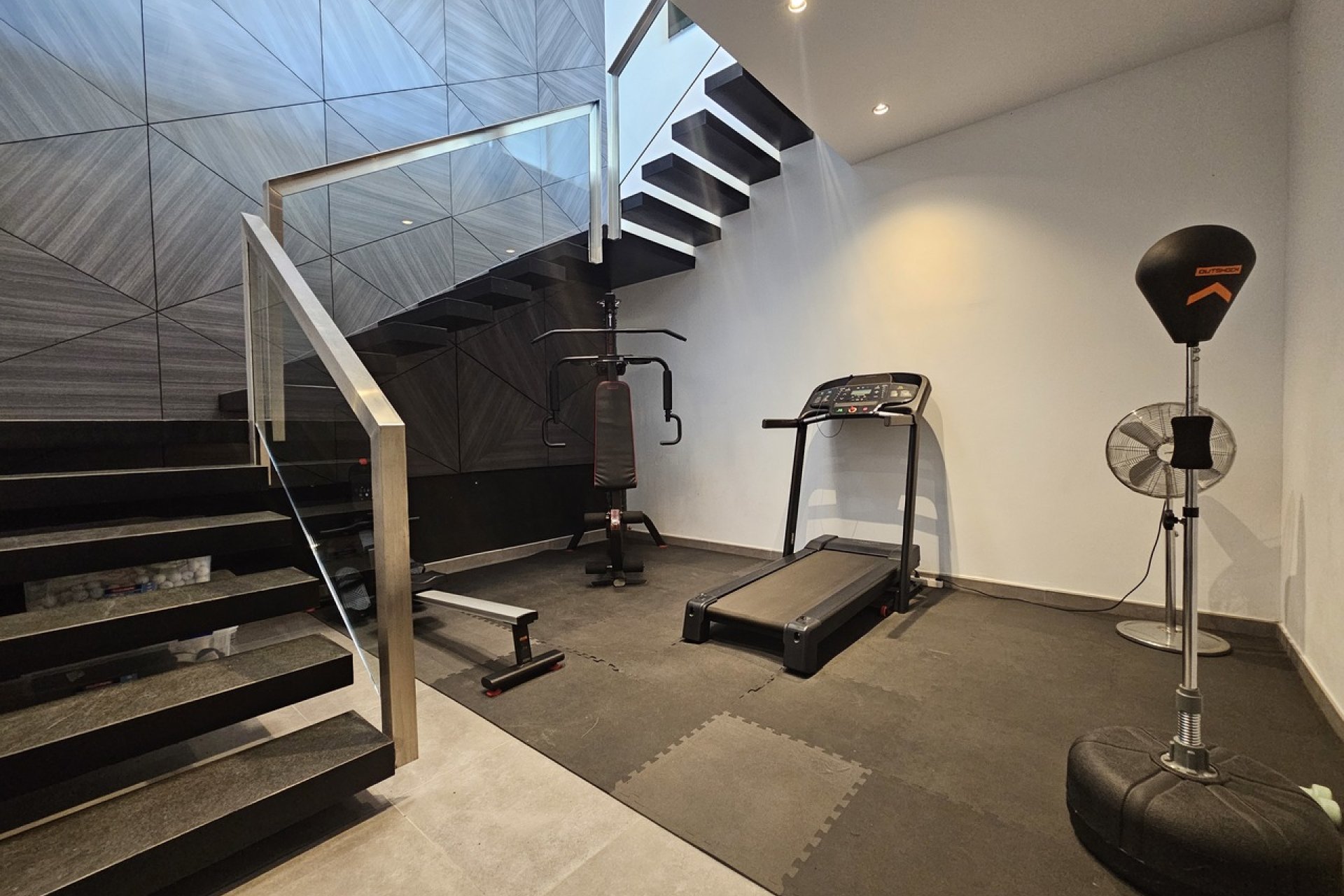 Resale - Villa - Cabo Roig