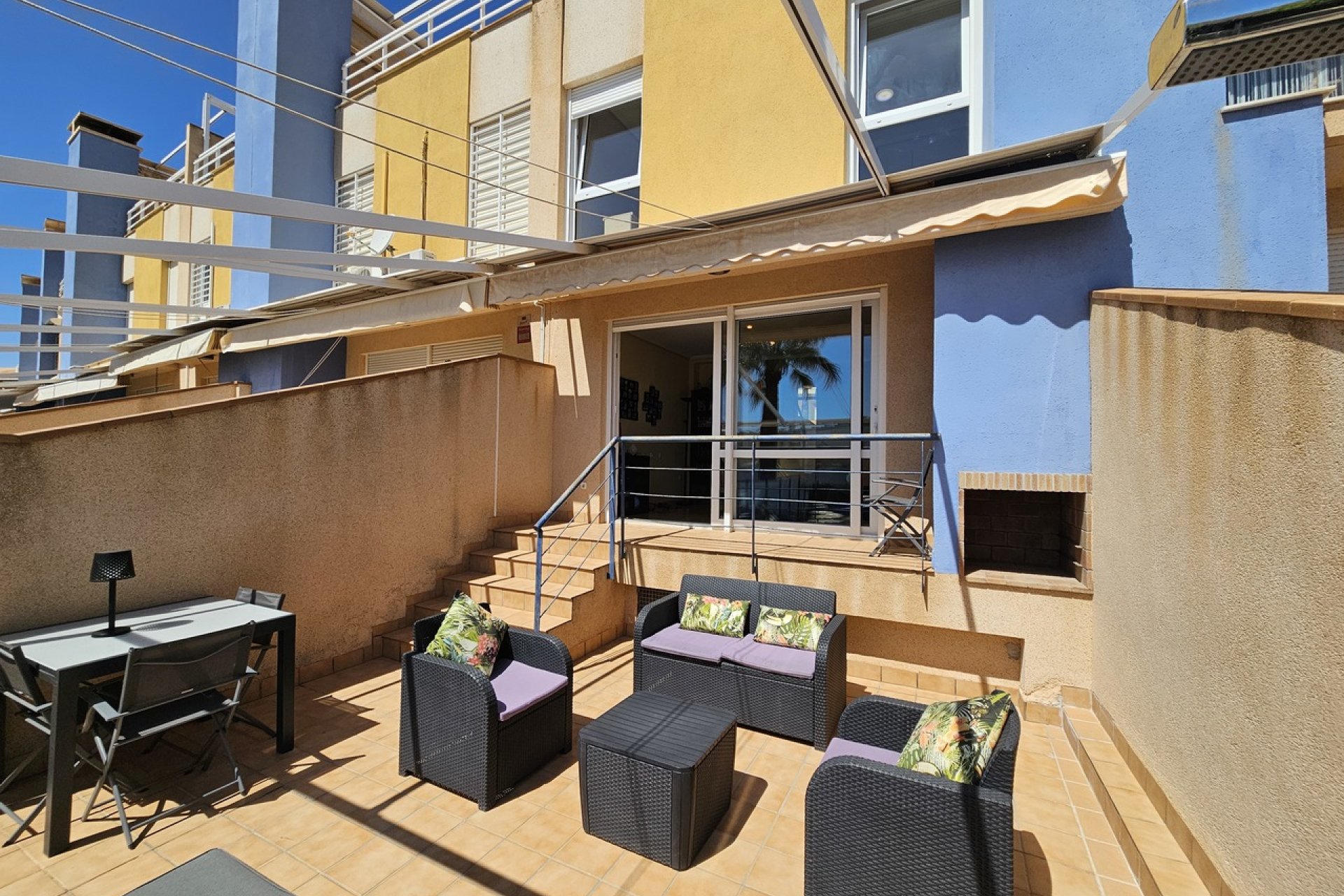 Resale - Villa - Cabo Roig