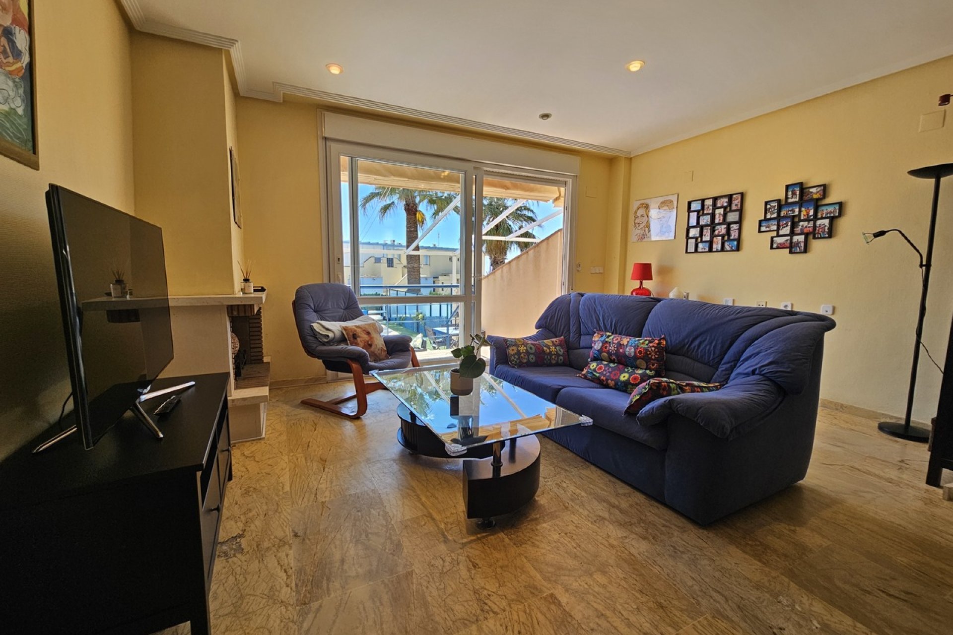 Resale - Villa - Cabo Roig