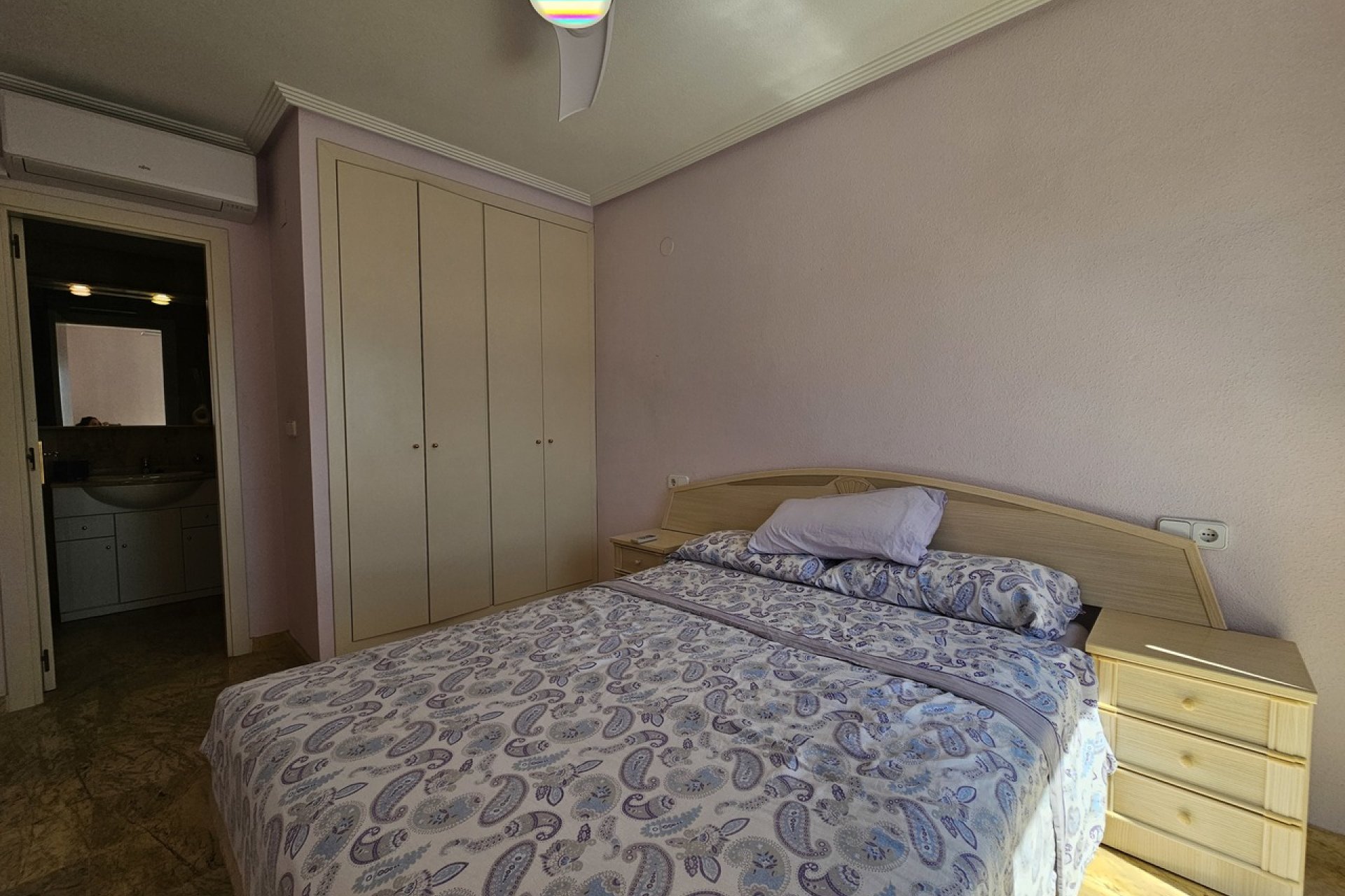 Resale - Villa - Cabo Roig