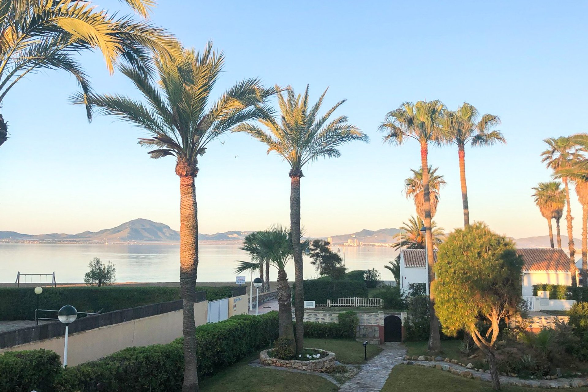 Resale - Villa - Cartagena - La Manga del Mar Menor