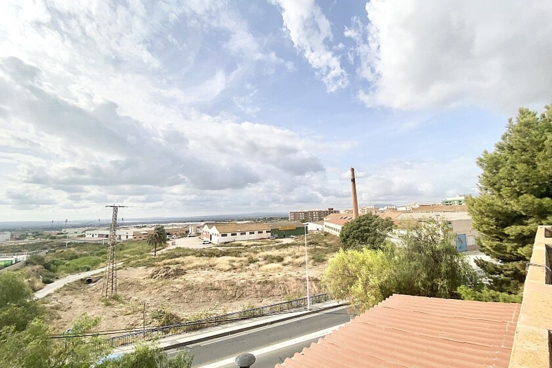 Resale - Villa - Crevillente