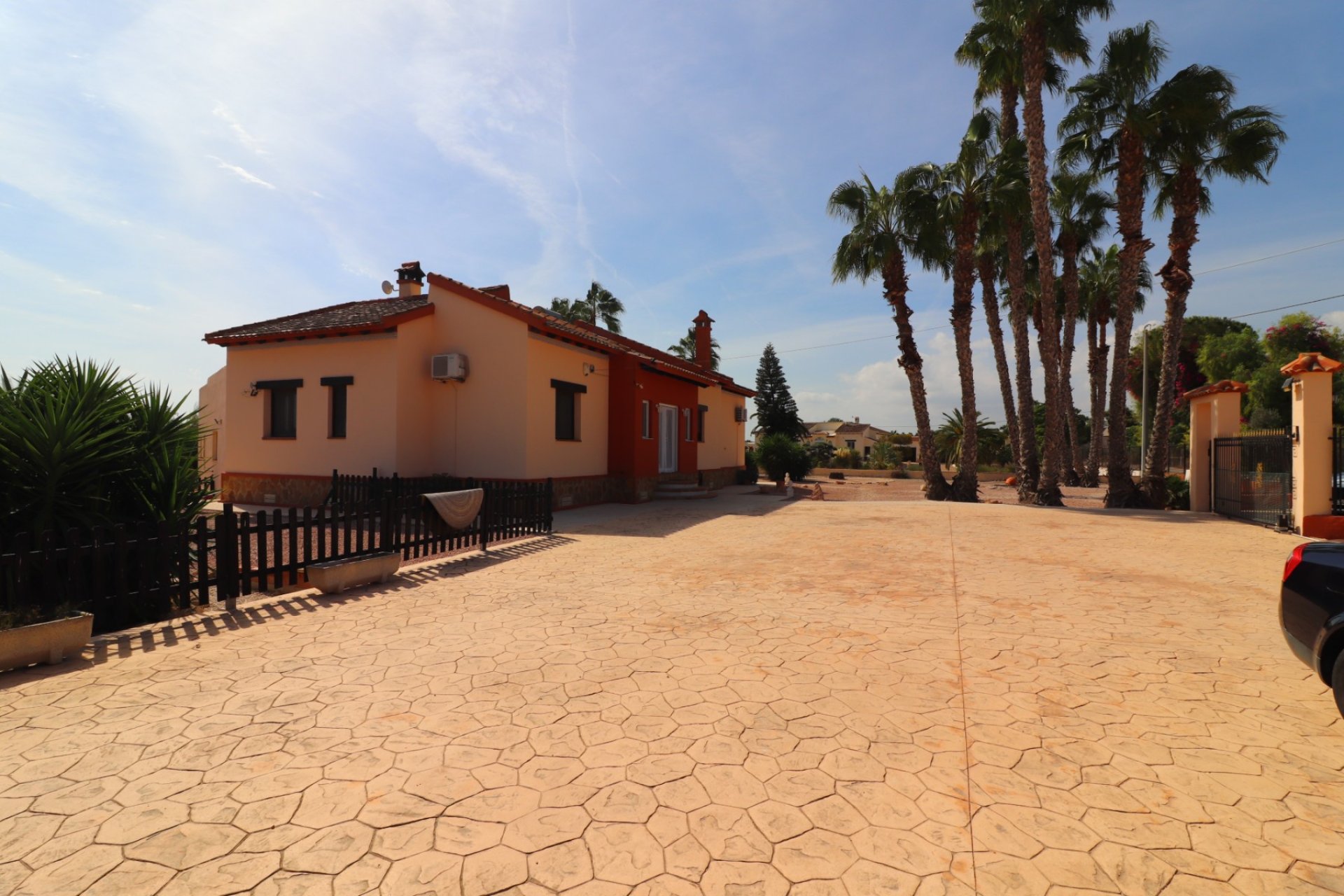 Resale - Villa - Daya Vieja - Daya Vieja - Country