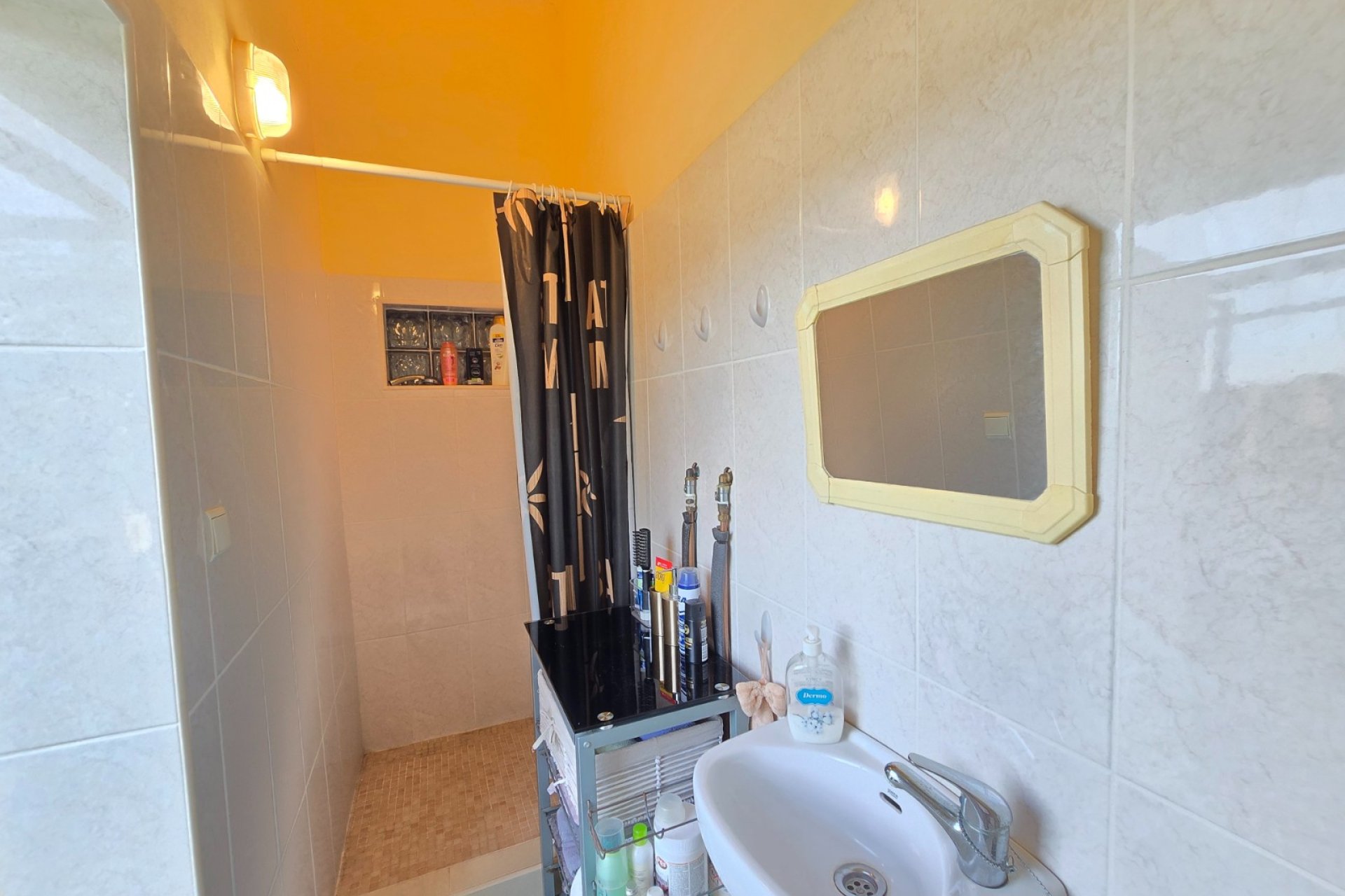 Resale - Villa - Dolores