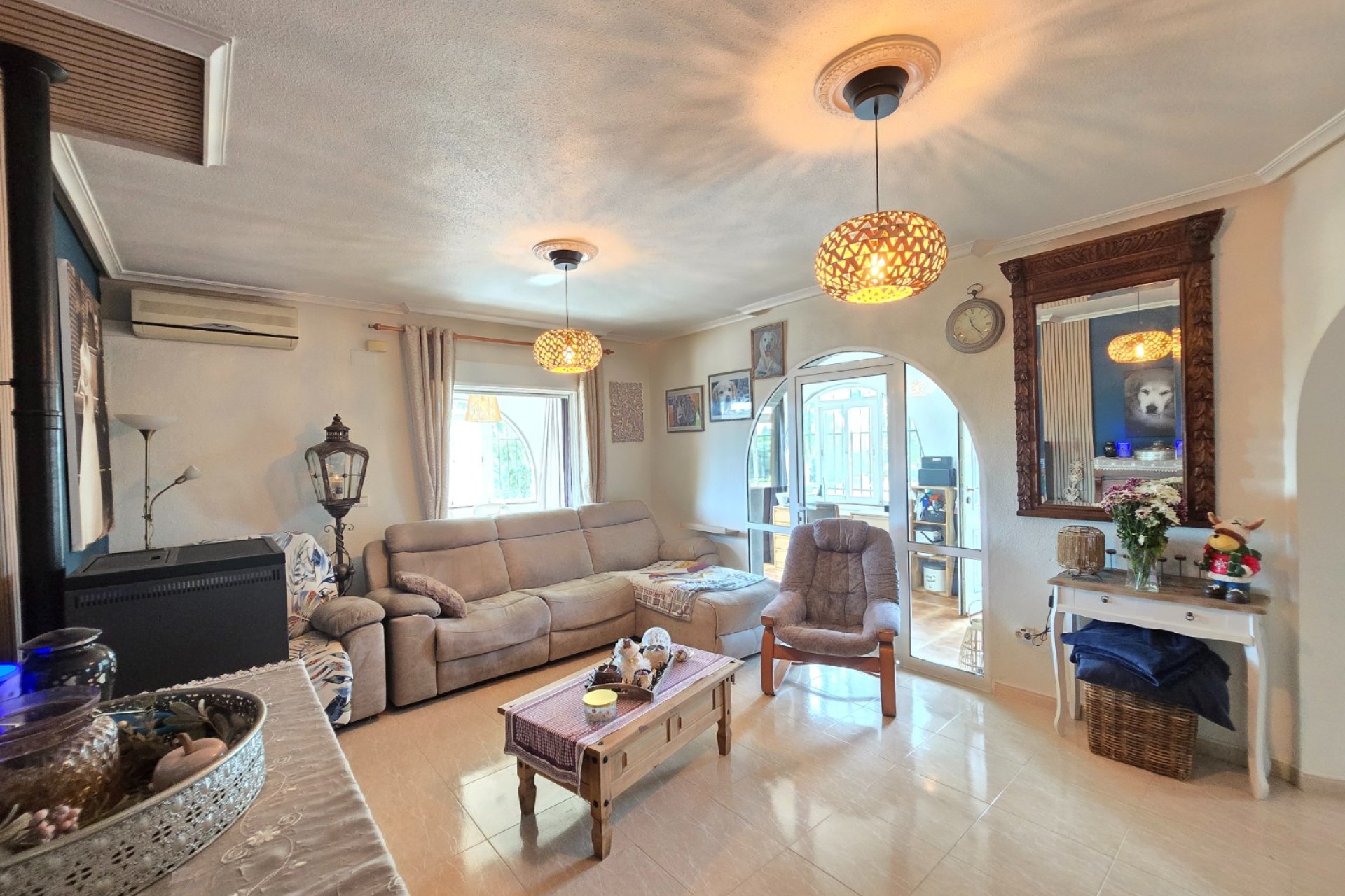 Resale - Villa - Dolores