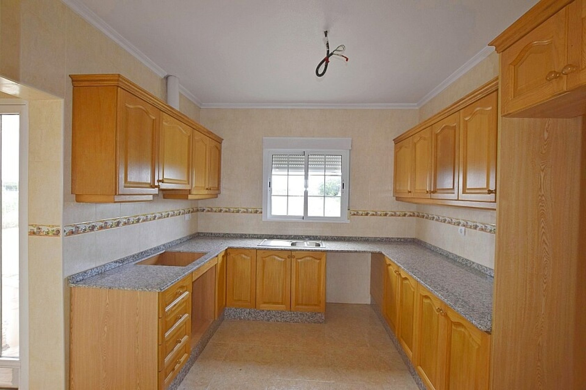 Resale - Villa - Dolores