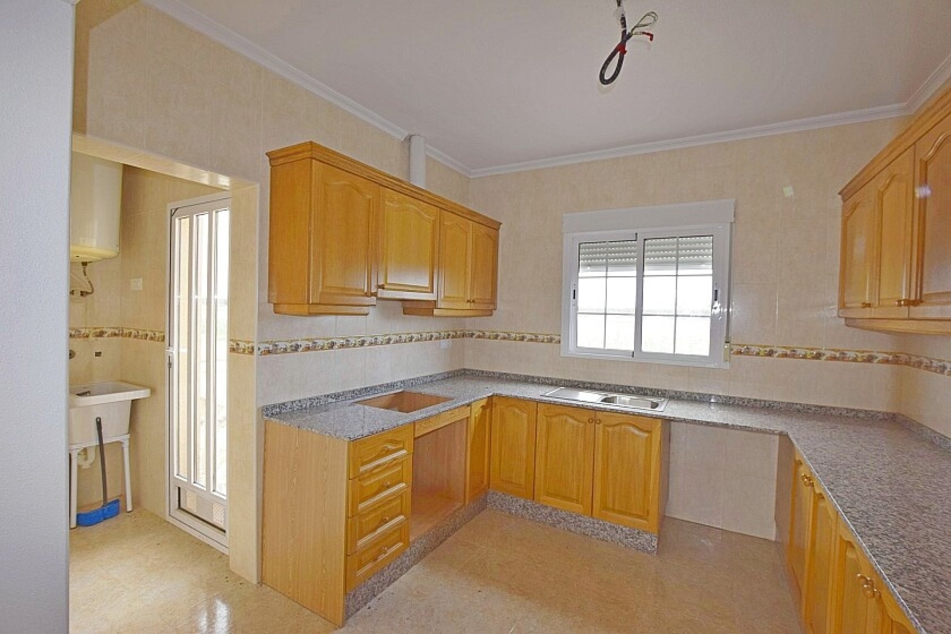 Resale - Villa - Dolores