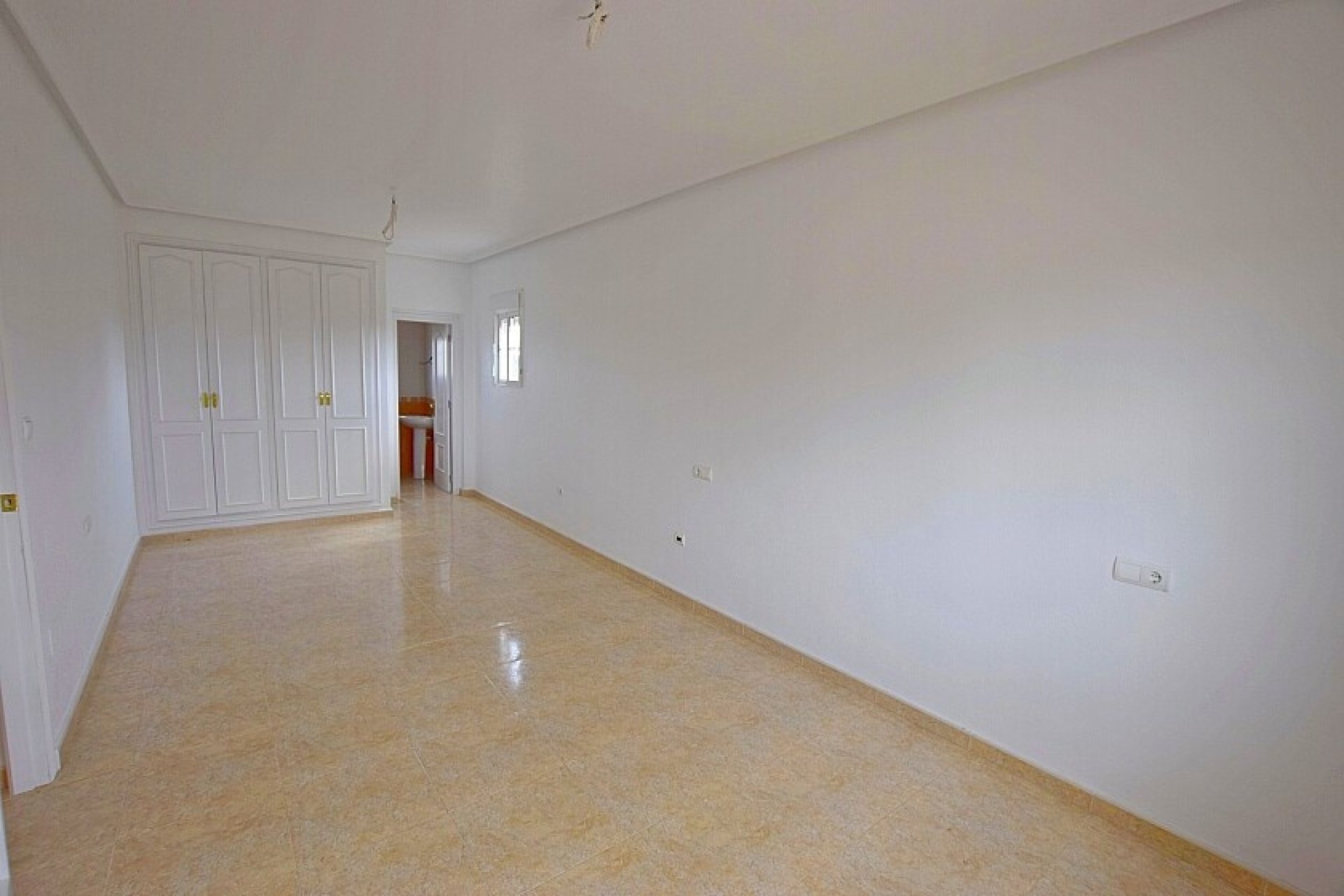 Resale - Villa - Dolores