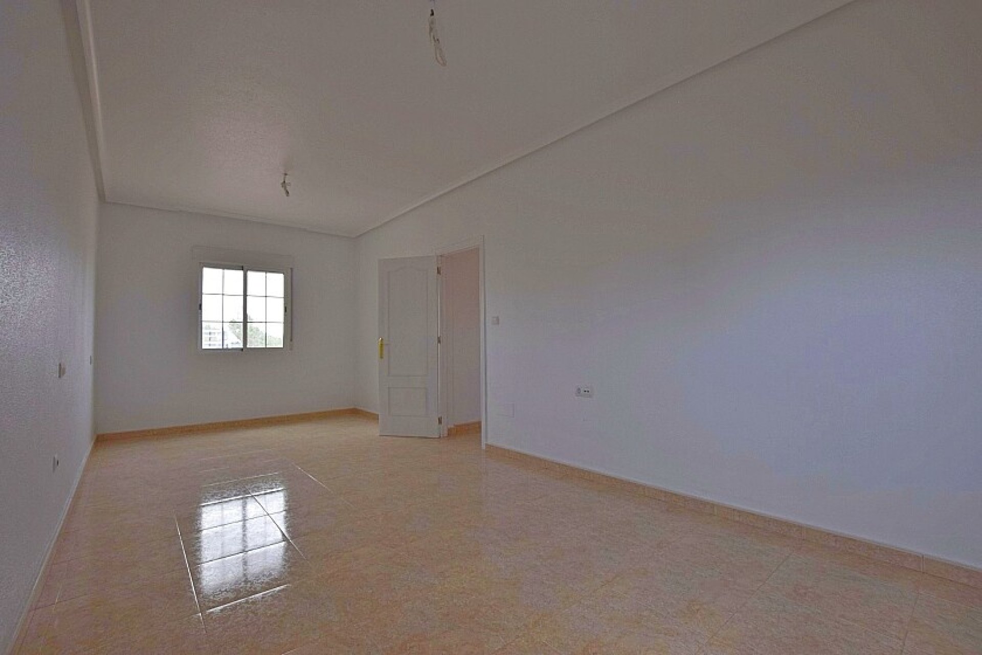 Resale - Villa - Dolores